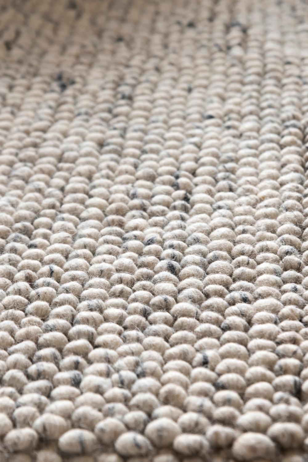 Contemporary Modern Handwoven Wool Thick Rug Bubbles Ivory & Grey Mottled For Sale 7