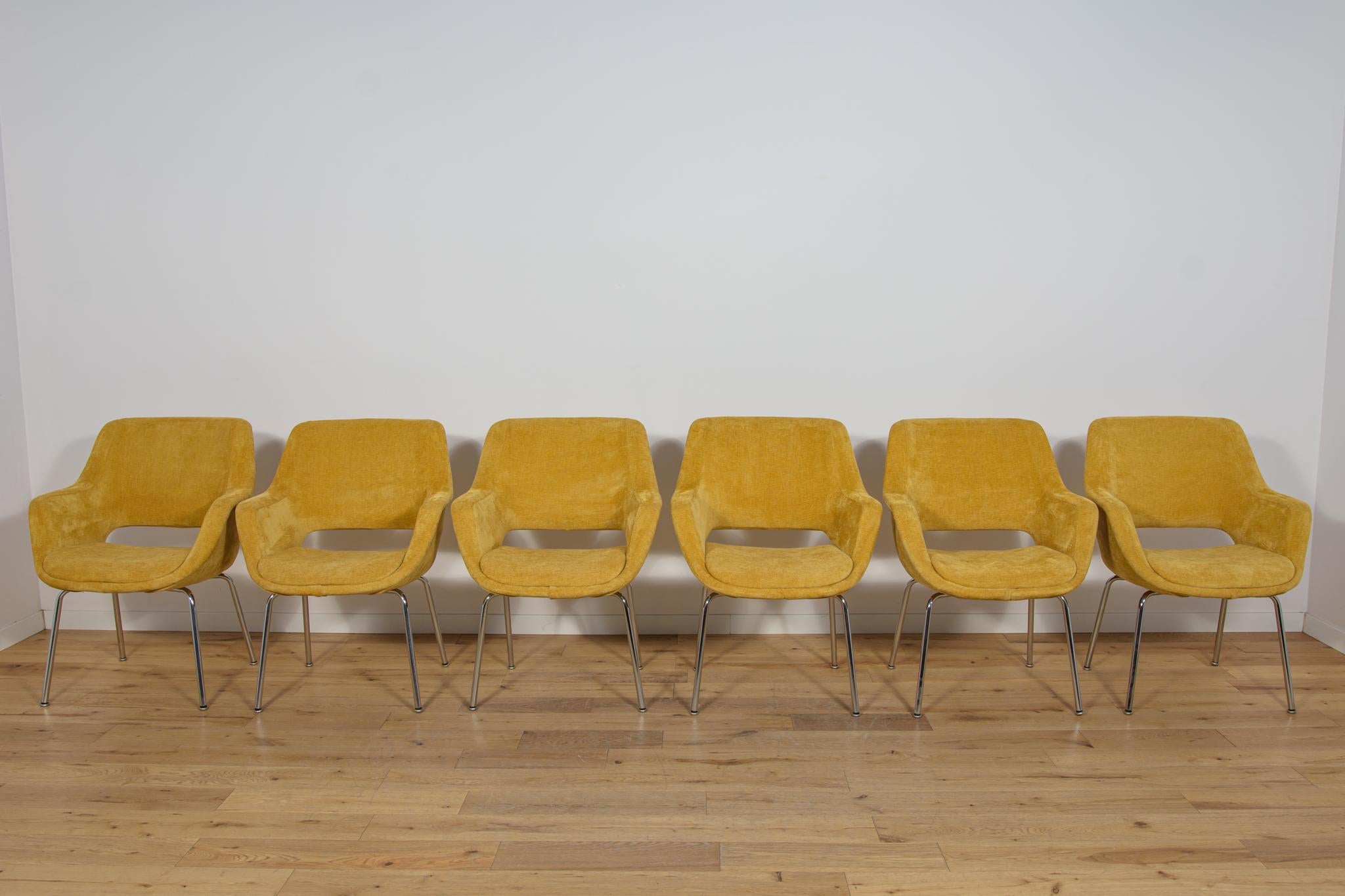 Set di 6 poltrone Modello 