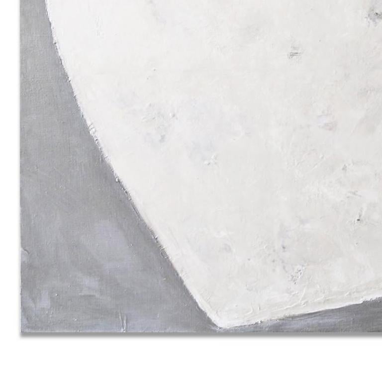 BLANCO IV - Gray Abstract Painting by Kim Fonder