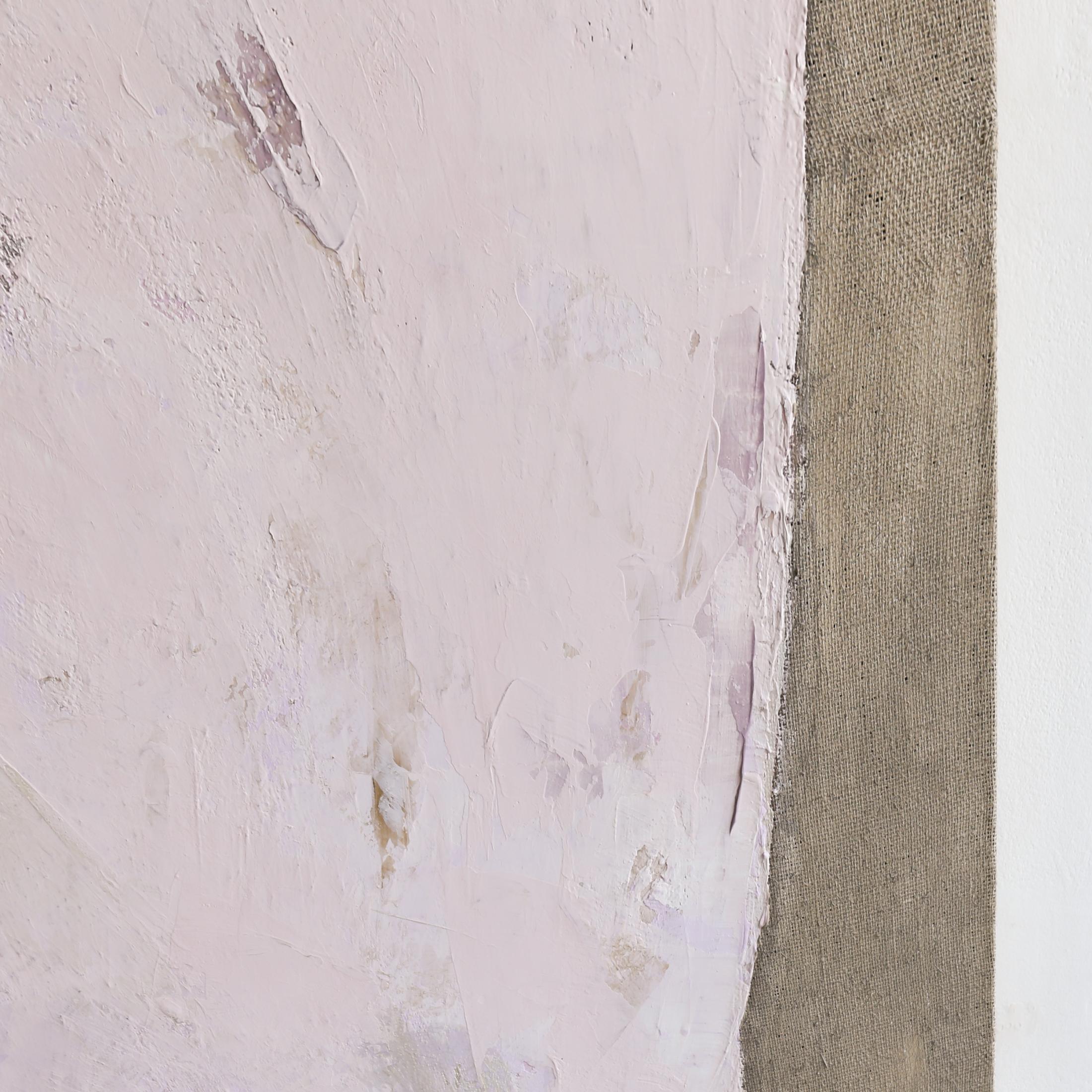 Dieses abstrakte zeitgenössische Werk mit dem Titel Rosa Chiaro von Kim Fonder verwendet  Gips, organisches Pigment und venezianischer Gips auf Sackleinen mit den Maßen 80 x 80 Preis ist $9700.00

Kim Fonder liebt Textur und Berührung. Ihre Gemälde
