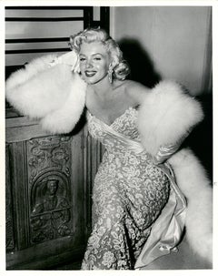Marilyn Monroe at Premiere of How to Marry A Millionaire Vintage Press Print