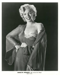 Marilyn Monroe in chemise di raso Stampa d'epoca