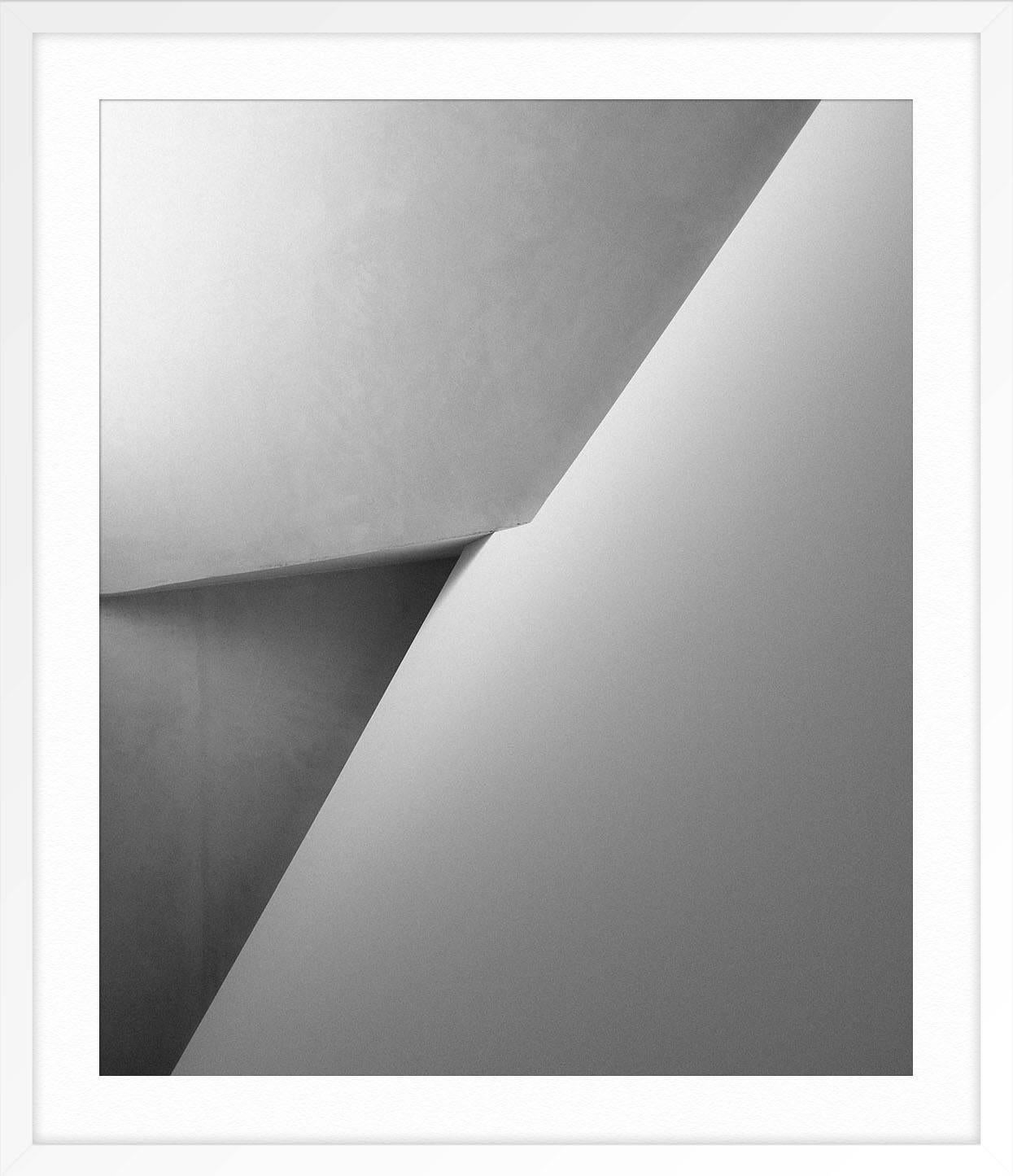 Corazón 04 - Black and White Photograph Gris de Kim Holtermand