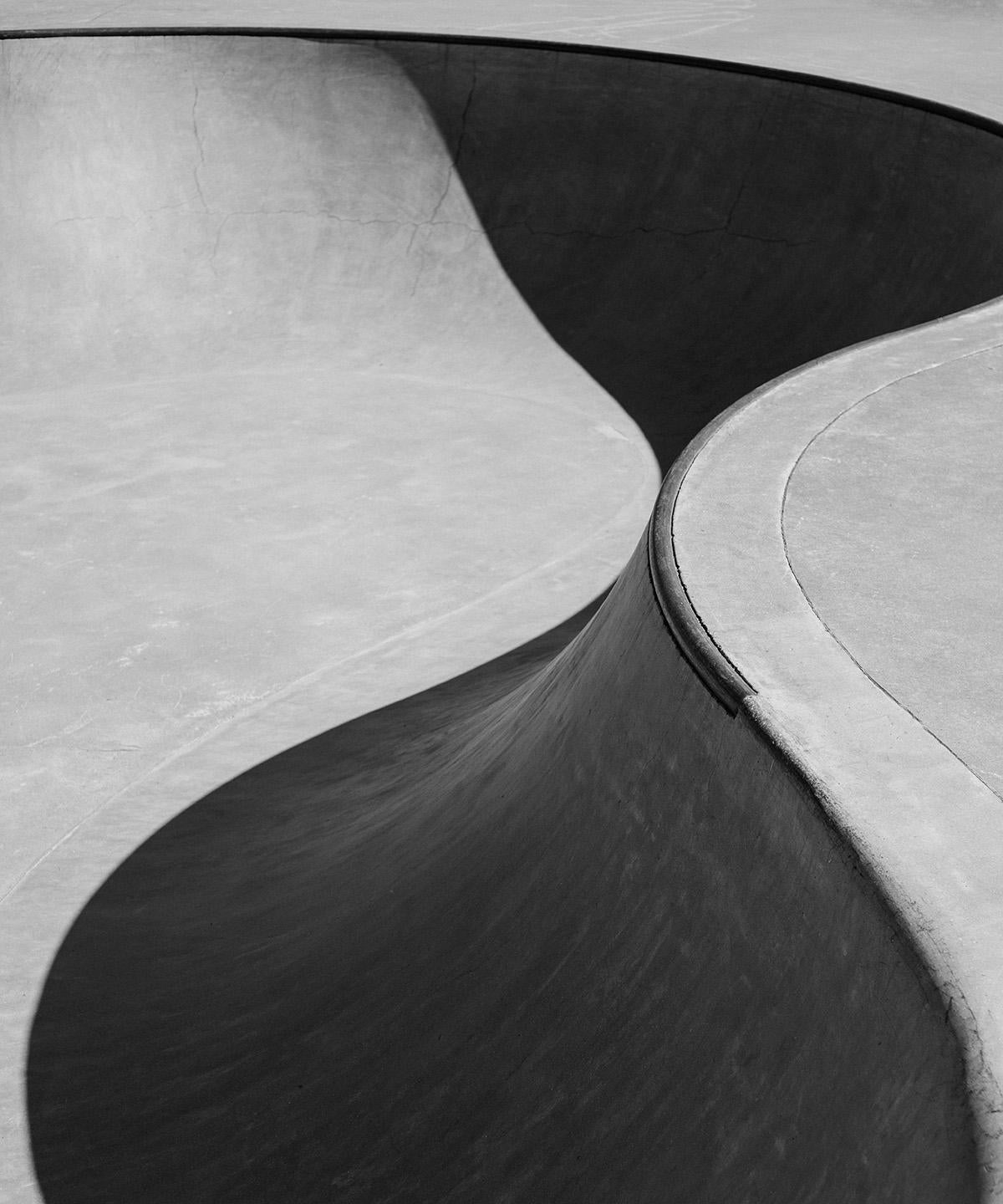 Black and White Photograph Kim Holtermand - Patin 02