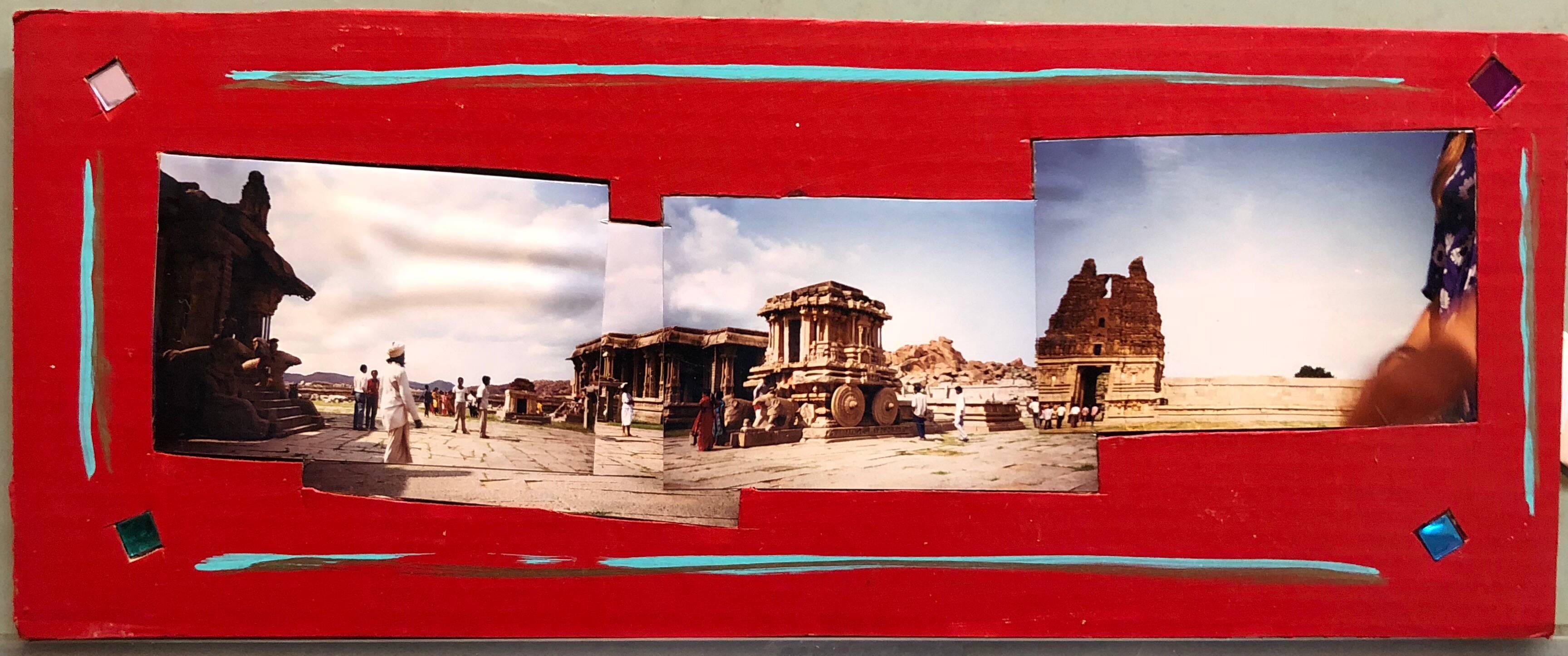 Kim MacConnel Abstract Painting – Touristen Hampi, Indien, 1992, Fotodrucke auf Karton, Collage, Spiegeleinsätze