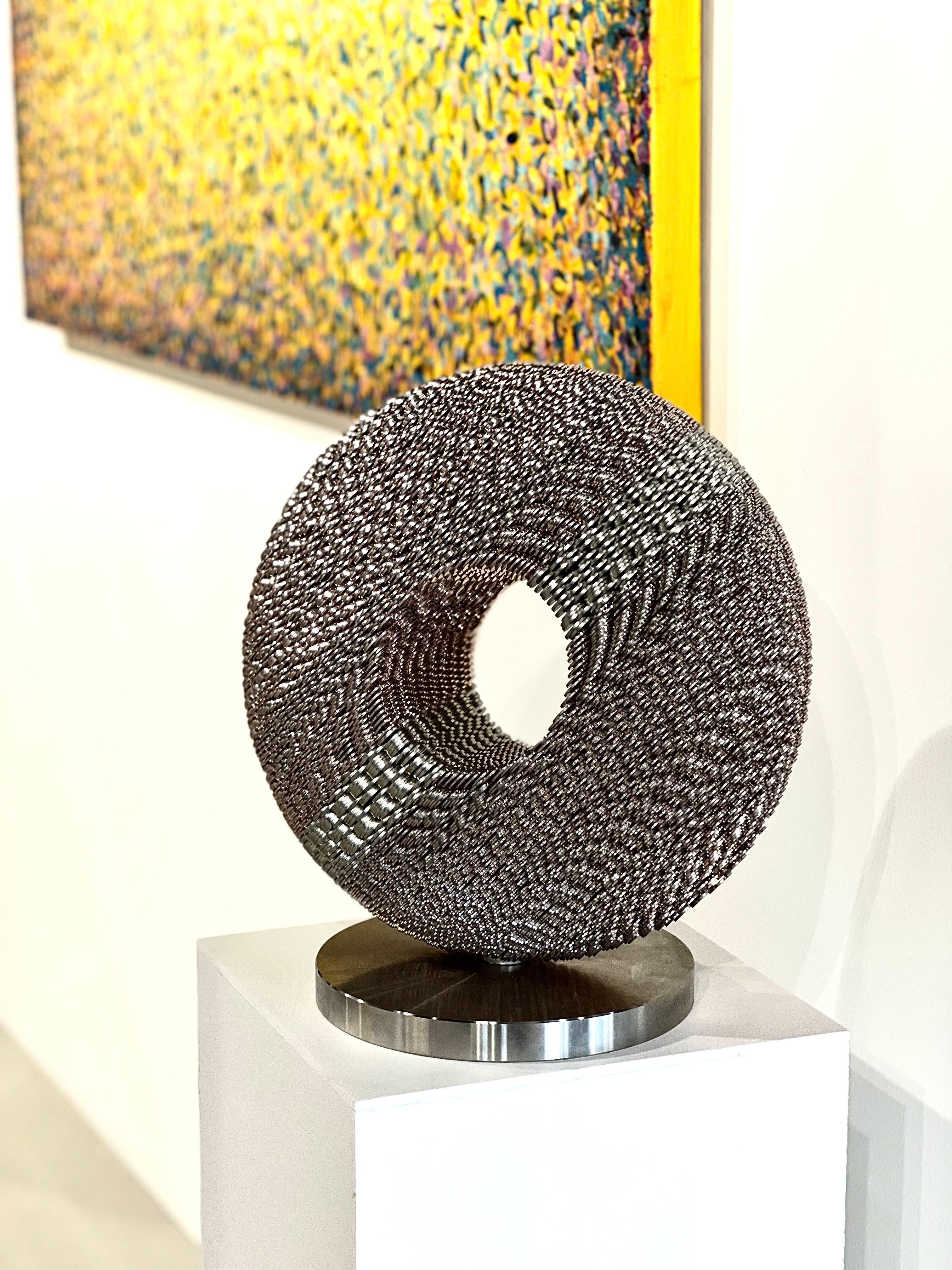 Sculpture cinétique réalisée à partir de pièces du siècle XIIV de Kim Seungwoo en vente 4