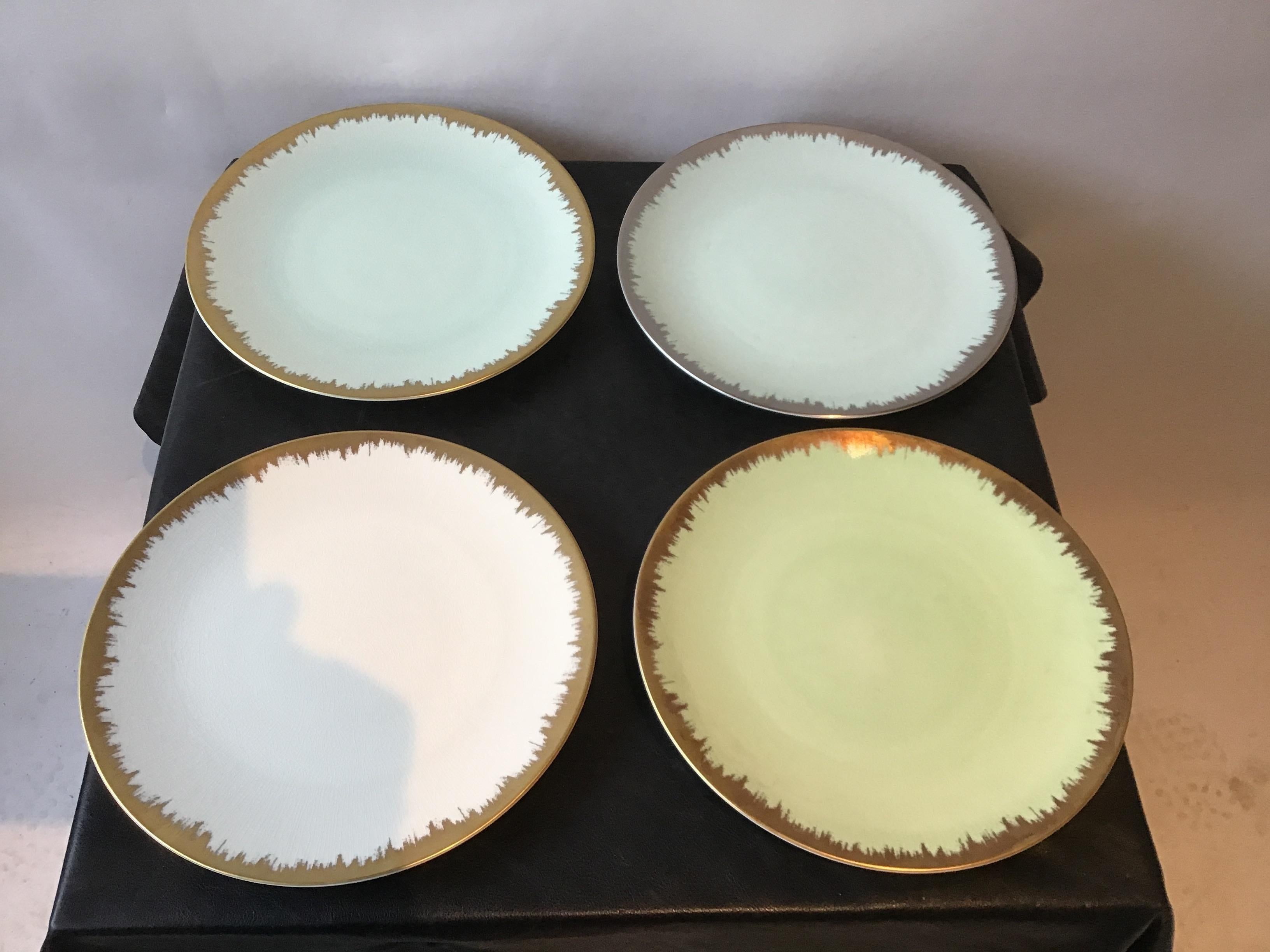 Kim Seybert Shakti dishes. Label still on dishes, never used. Hand crafted in Portugal.

Green with silver rim.
Chargers 29
Dinner plates 10
Bowls 45

White with gold rim.
Chargers 15

Powder Blue with silver rim.
Chargers 2
Dinner