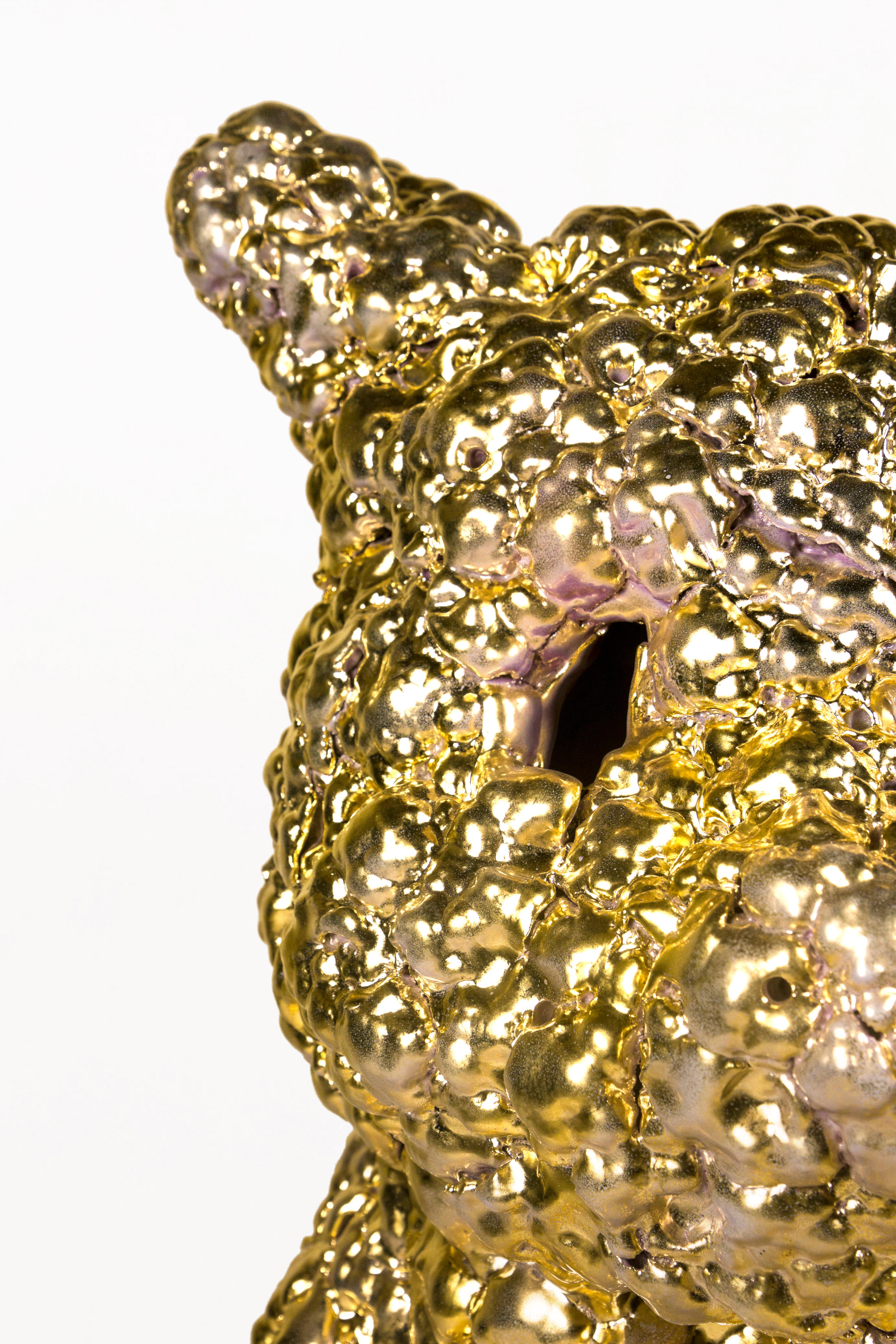Skulptur „Goldener Hund“ von Kim Simonsson, ca. 2020, Finnland im Zustand „Hervorragend“ im Angebot in Girona, Spain