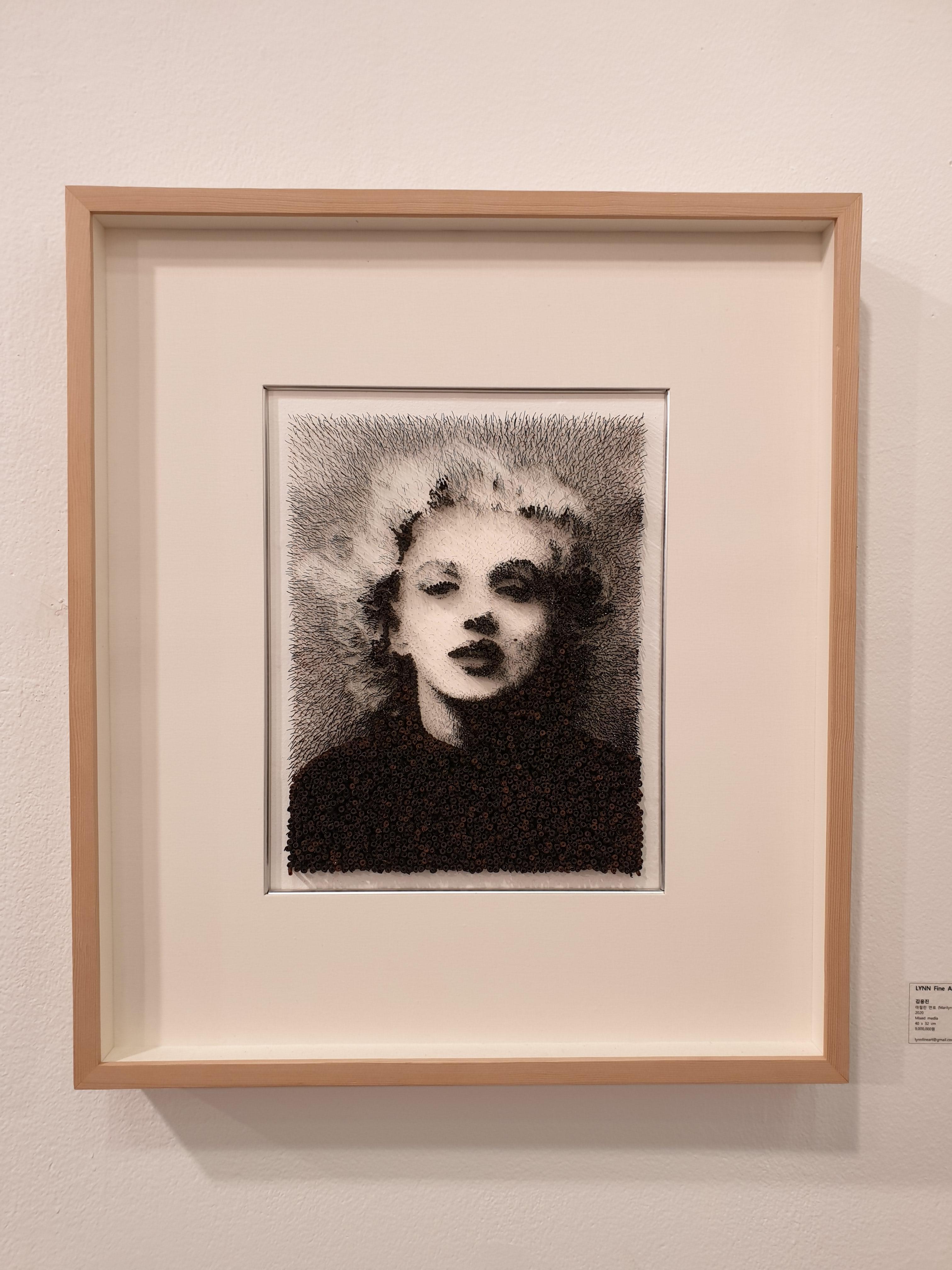 Marilyn Monroe[Schwarz, Weiß, Stahl auf Leinwand, Stereoskop, Porträt, neue Medien] (Medienkunst), Mixed Media Art, von Kim Yong Jin