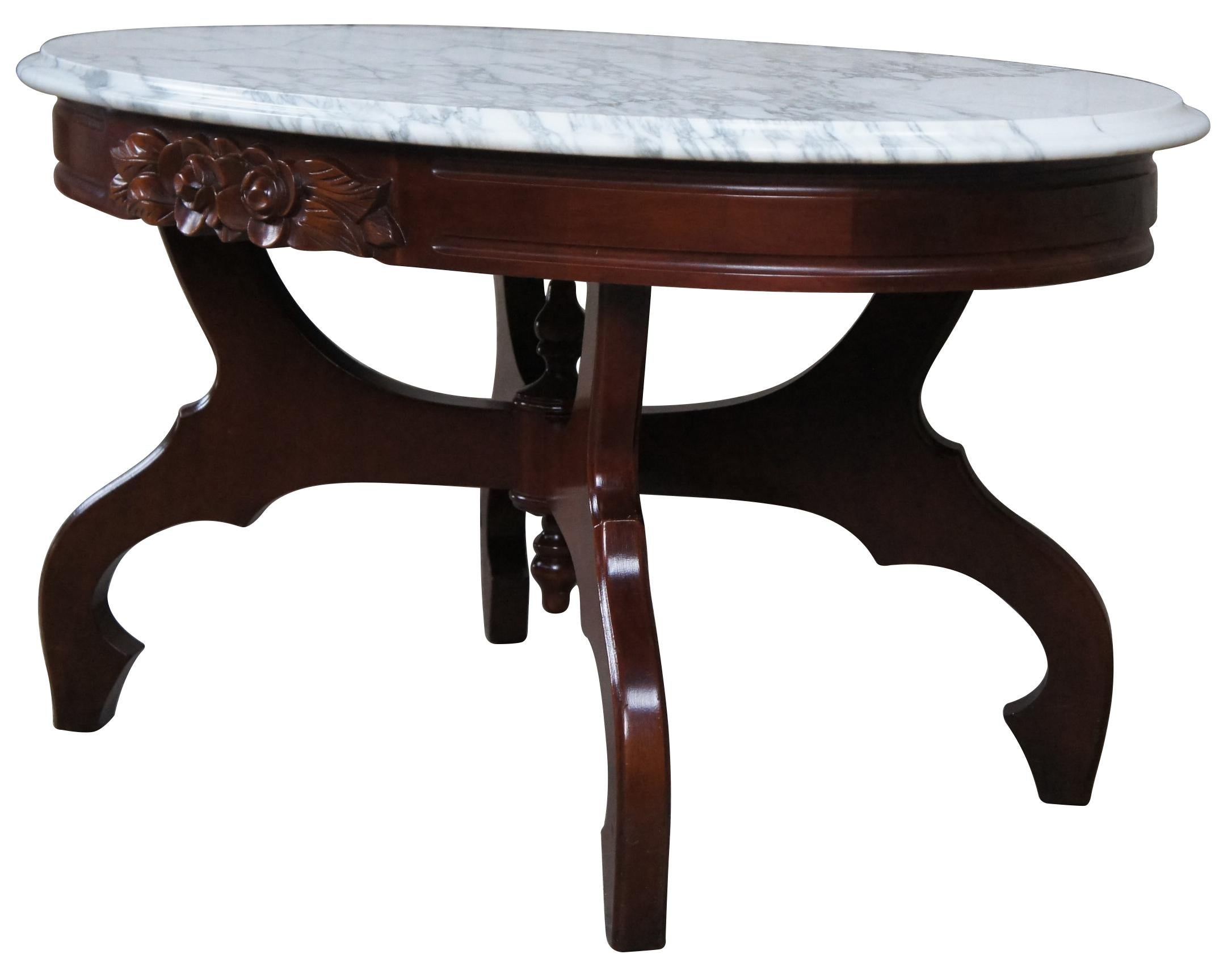 Kimball Victorian Revival Mahogany Carved Oval Italian Marble Coffee Table In Good Condition In Dayton, OH
