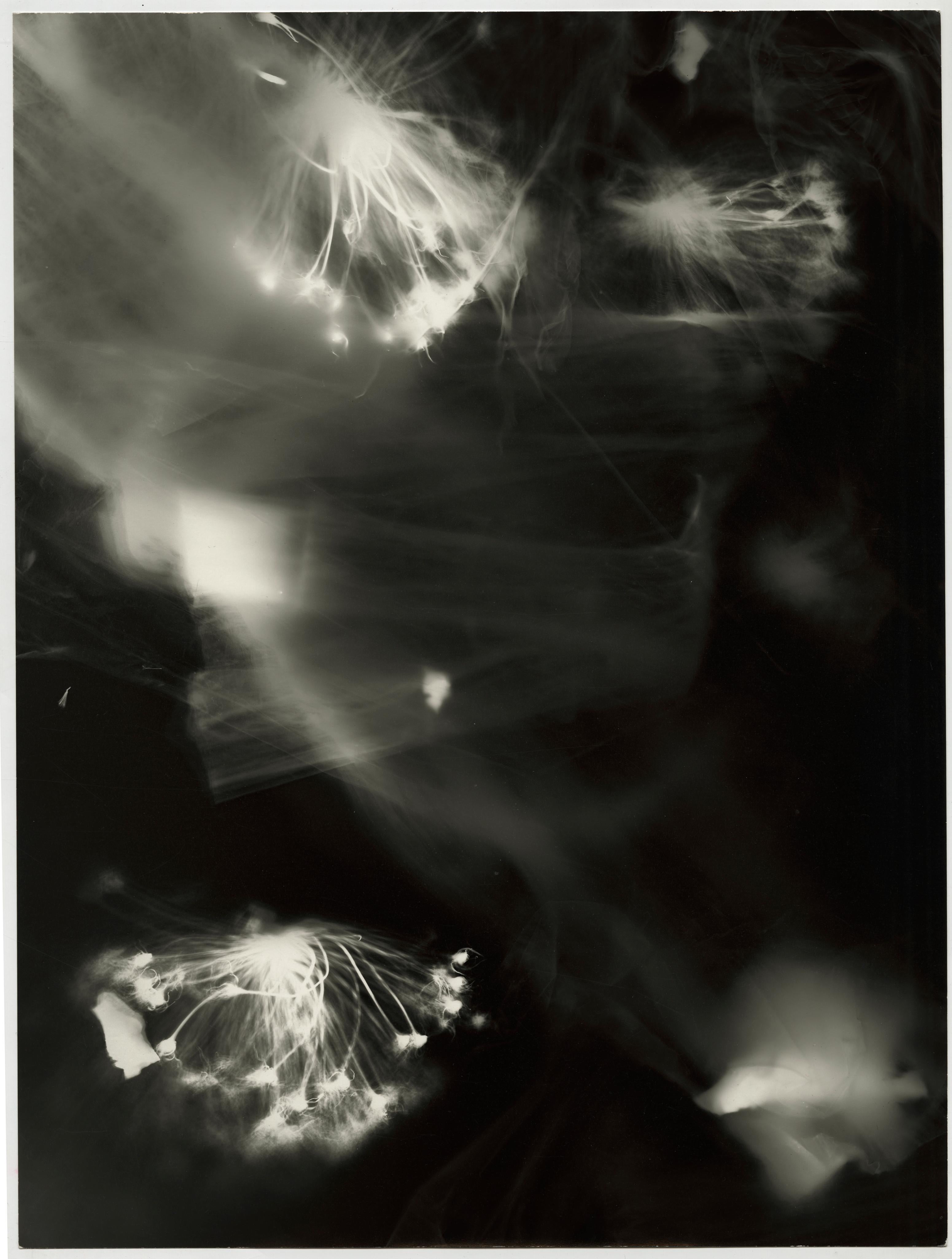 Embrace (Whirlwind) - photographie figurative abstraite contemporaine