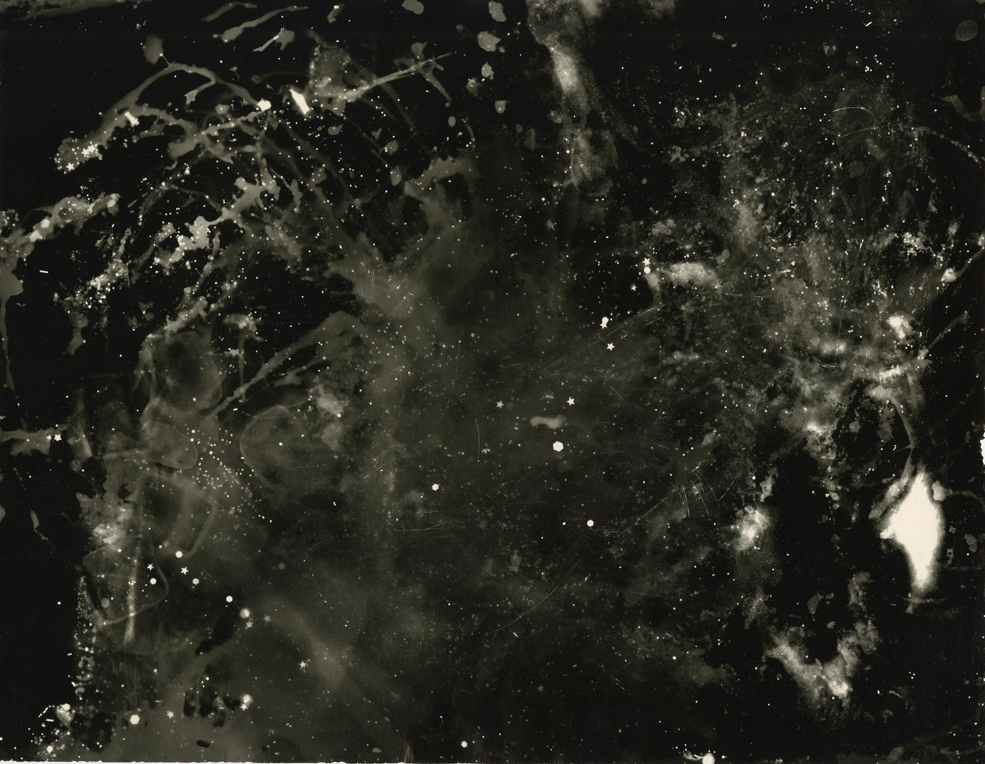 Starry Night - photogramme abstrait et contemporain unique de gélatine argentique au procédé altéré