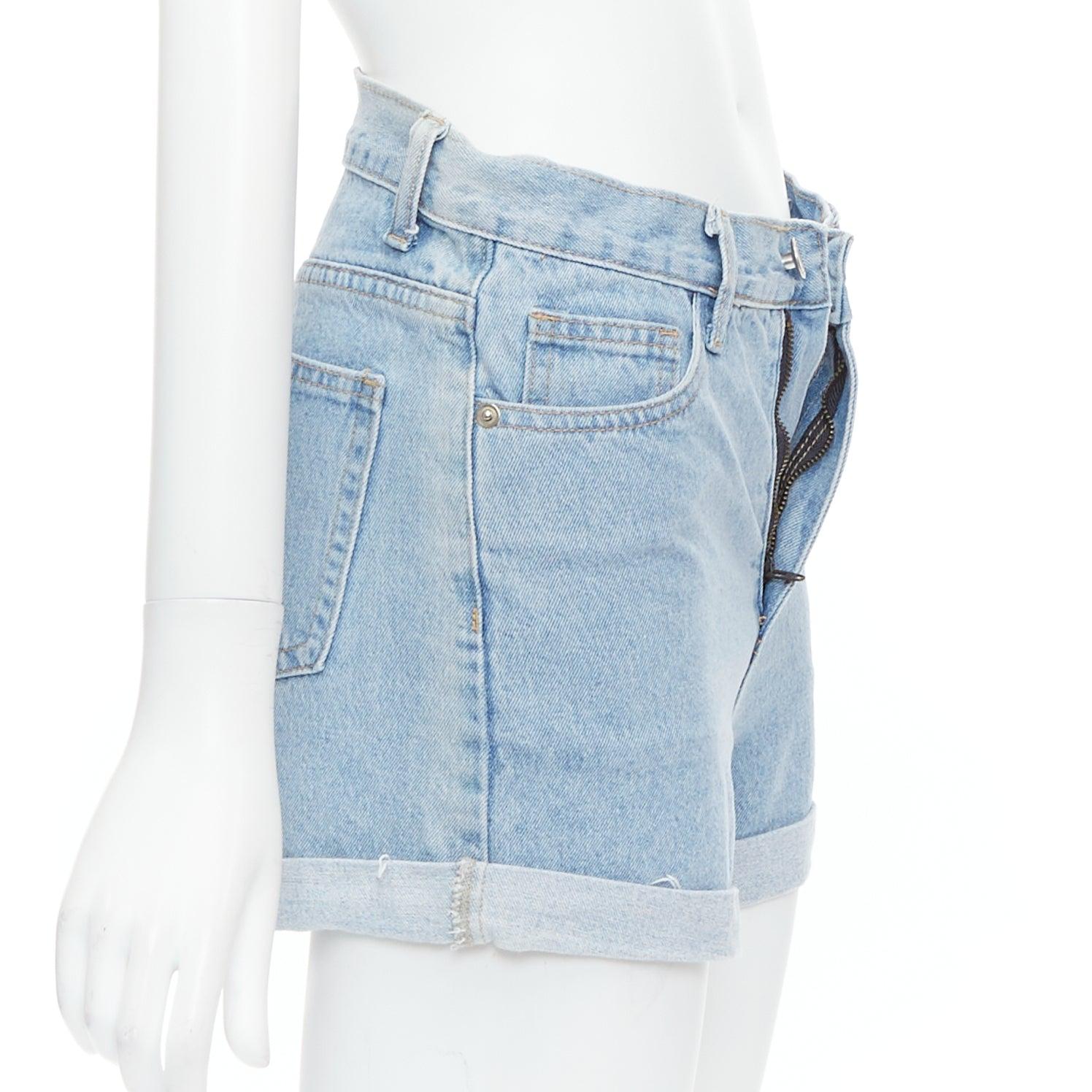 KIMHEKIM My Uniform short en denim bleu en coton à bords roulés S Excellent état - En vente à Hong Kong, NT