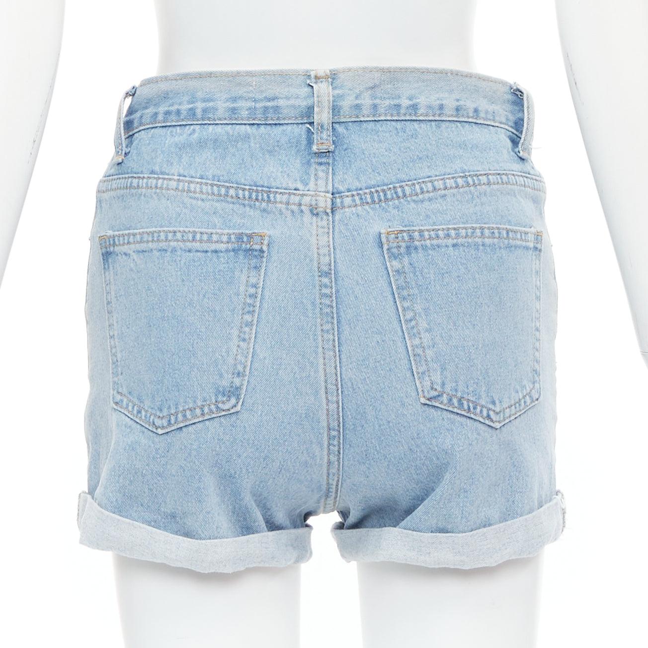 KIMHEKIM My Uniform short en denim bleu en coton à bords roulés S Pour femmes en vente