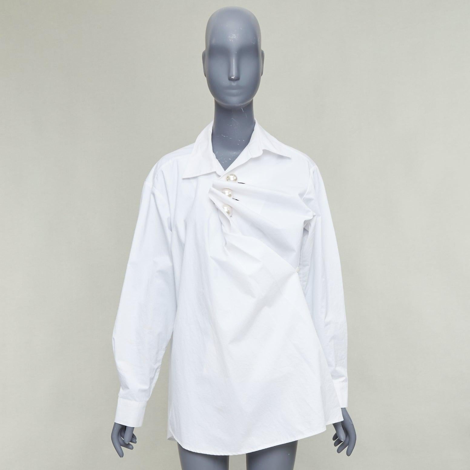 KIMHEKIM Esta noche Venus fruncido botones perla camisa oversize asimétrica FR36 S en venta 4