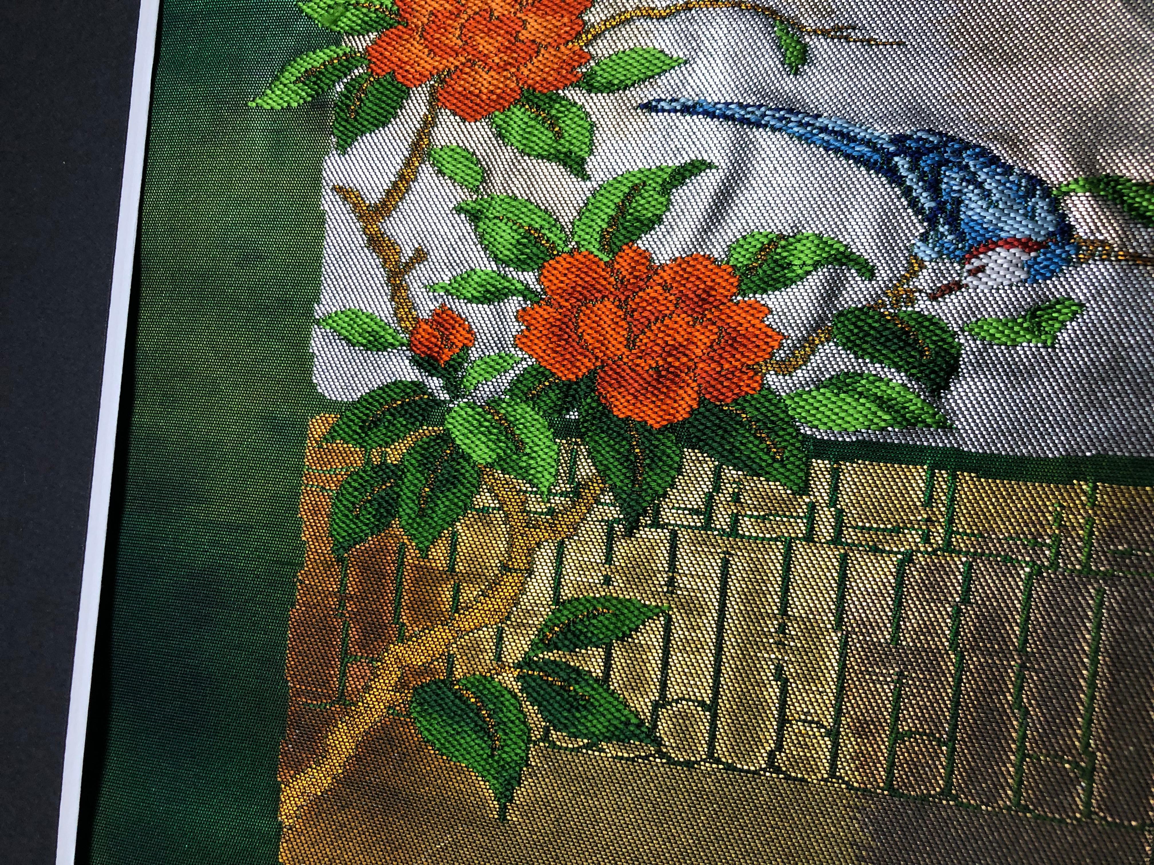 Kimono-Kunst „ Vogelmelody“ von Kimono-Couture, Japanische Kunst, asiatische Kunst, Wandkunst (Stoff) im Angebot