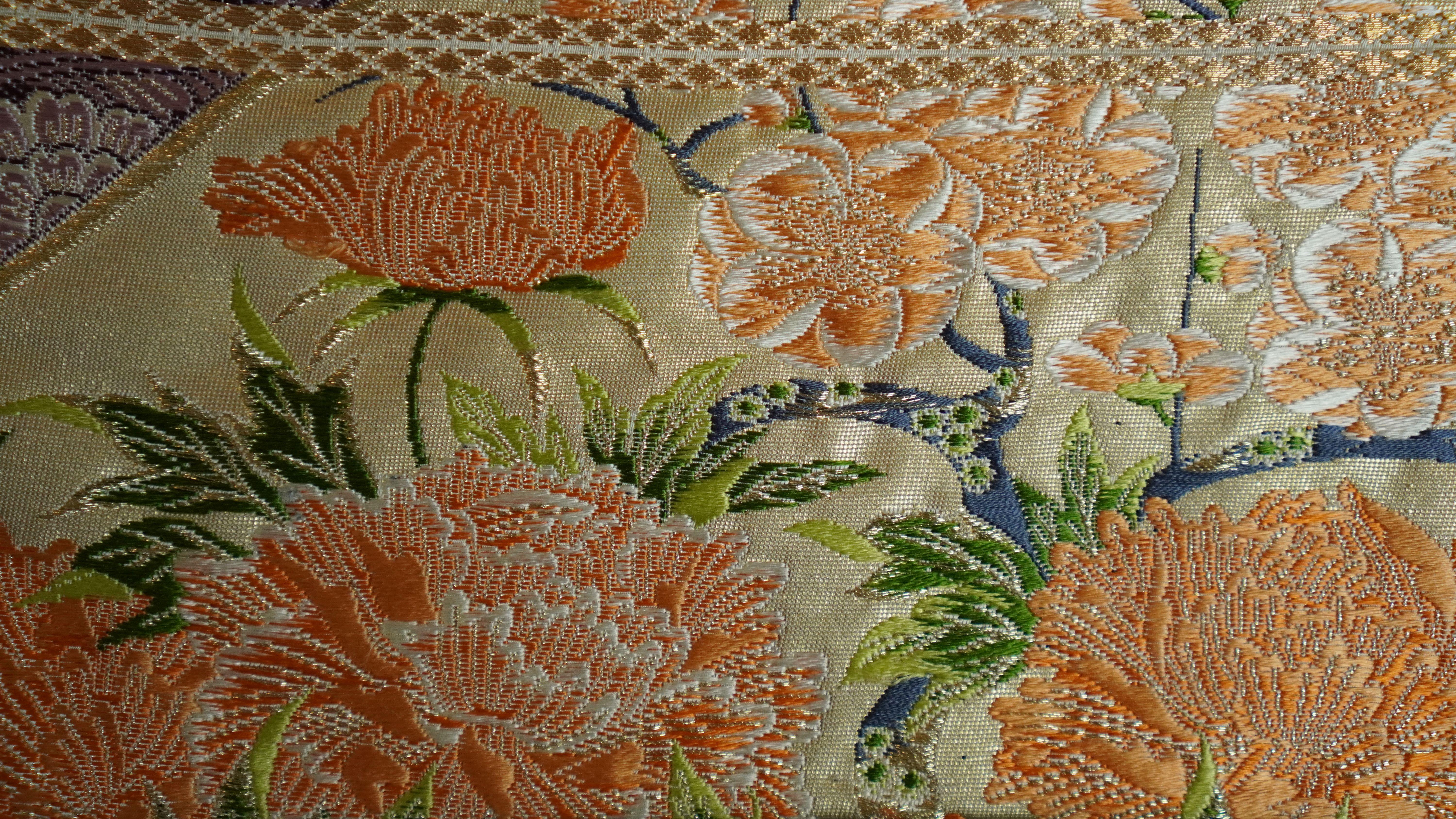 Kimono-Kunst / Japanische Kunst / Kimono-Wandteppich, „Der König der Pfaue“ (21. Jahrhundert und zeitgenössisch) im Angebot