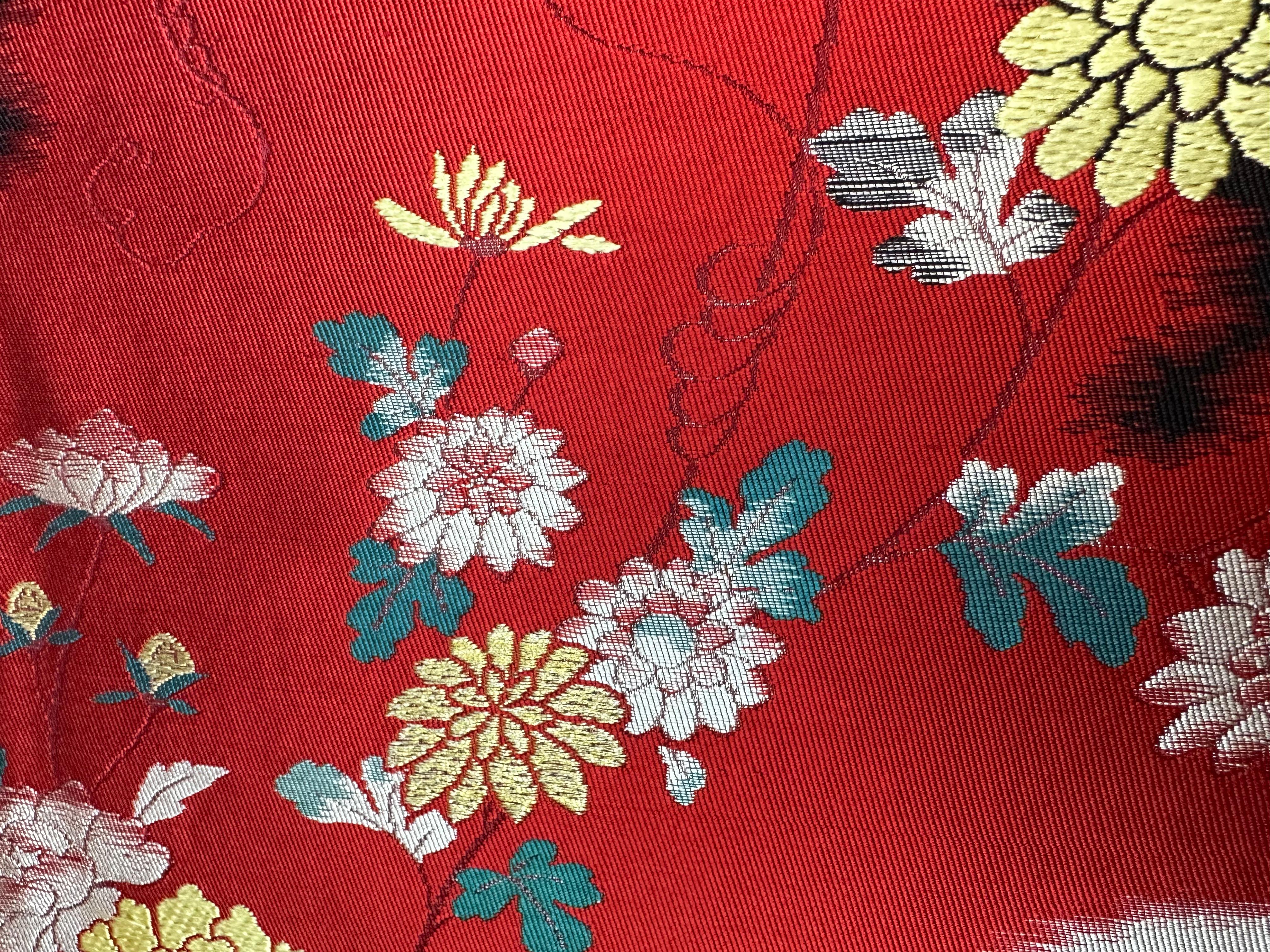 Kimono-Kunst „Seasonal Blessings“ von Kimono-Couture, Japanische Kunst, gerahmte Wandkunst im Angebot 5