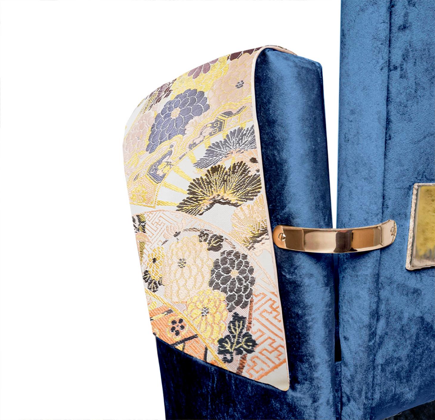 Chaise contemporaine Kimono en velours, soie de kimono vintage, verre argenté et laiton en vente 4