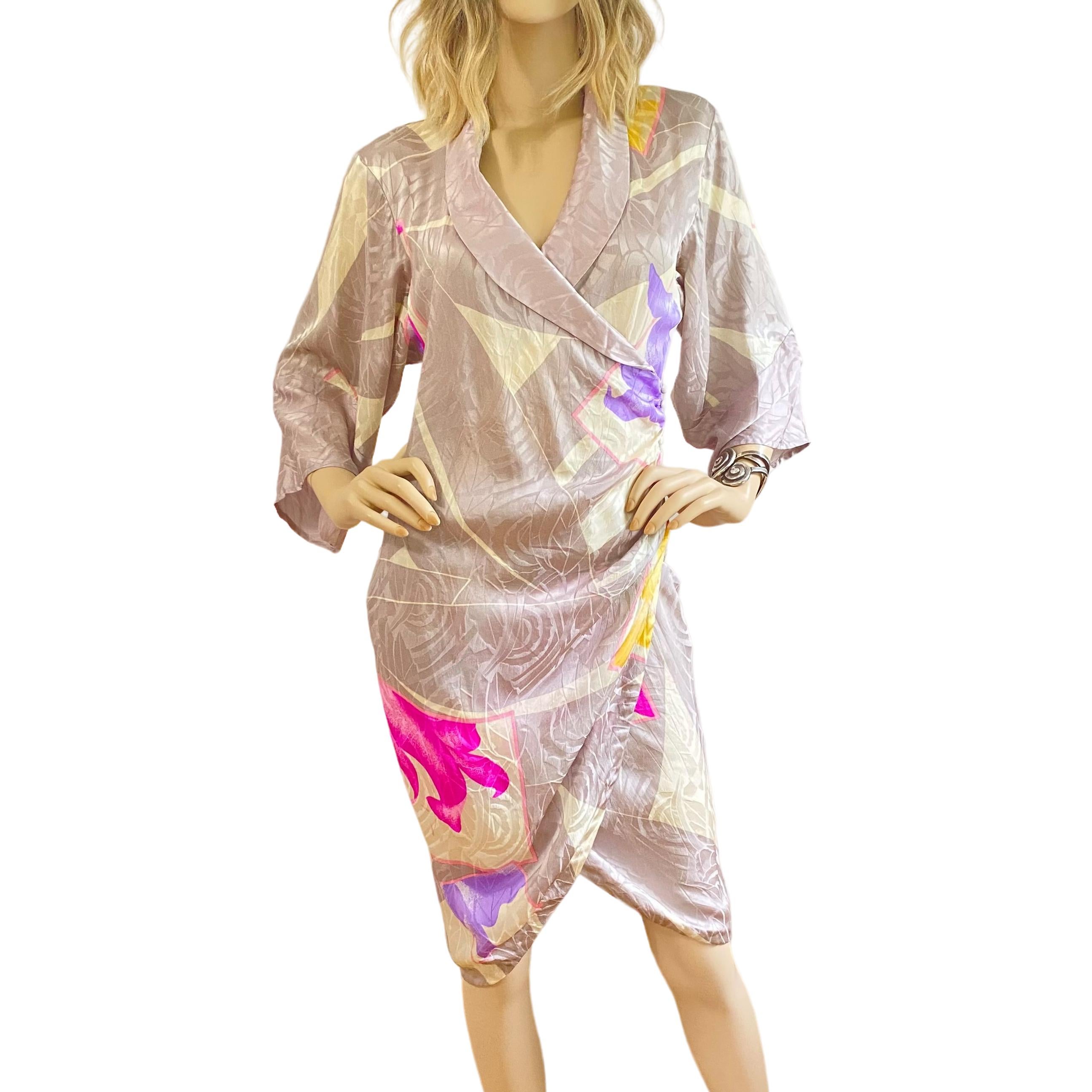 Women's Kimono Sleeves Champagne Floral Silk Wrap Dress - Flora Kung NWT For Sale