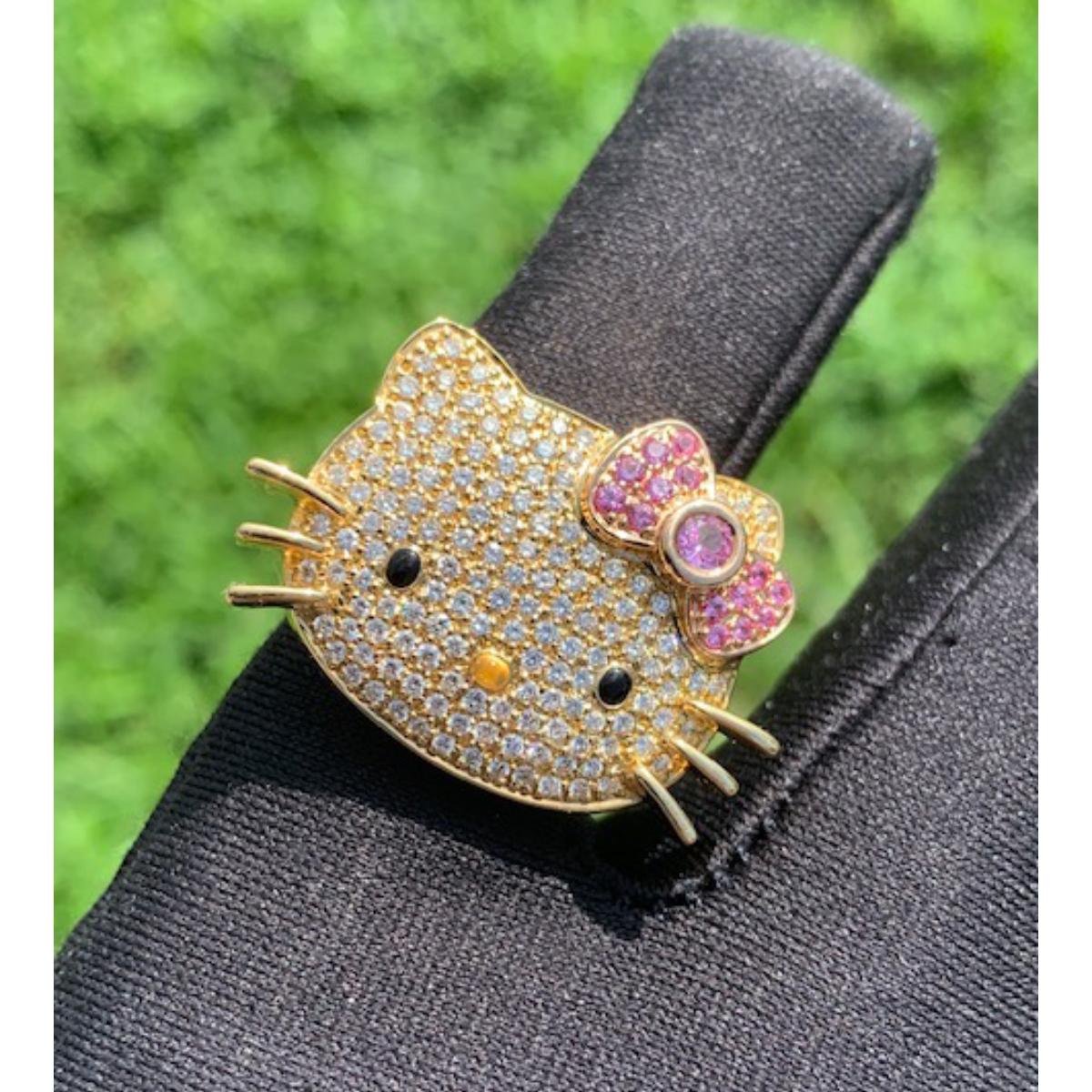 Kimora Lee Simmons Sanrio Hello Kitty 18 Karat Yellow Gold Diamond Ring In Excellent Condition In Boca Raton, FL