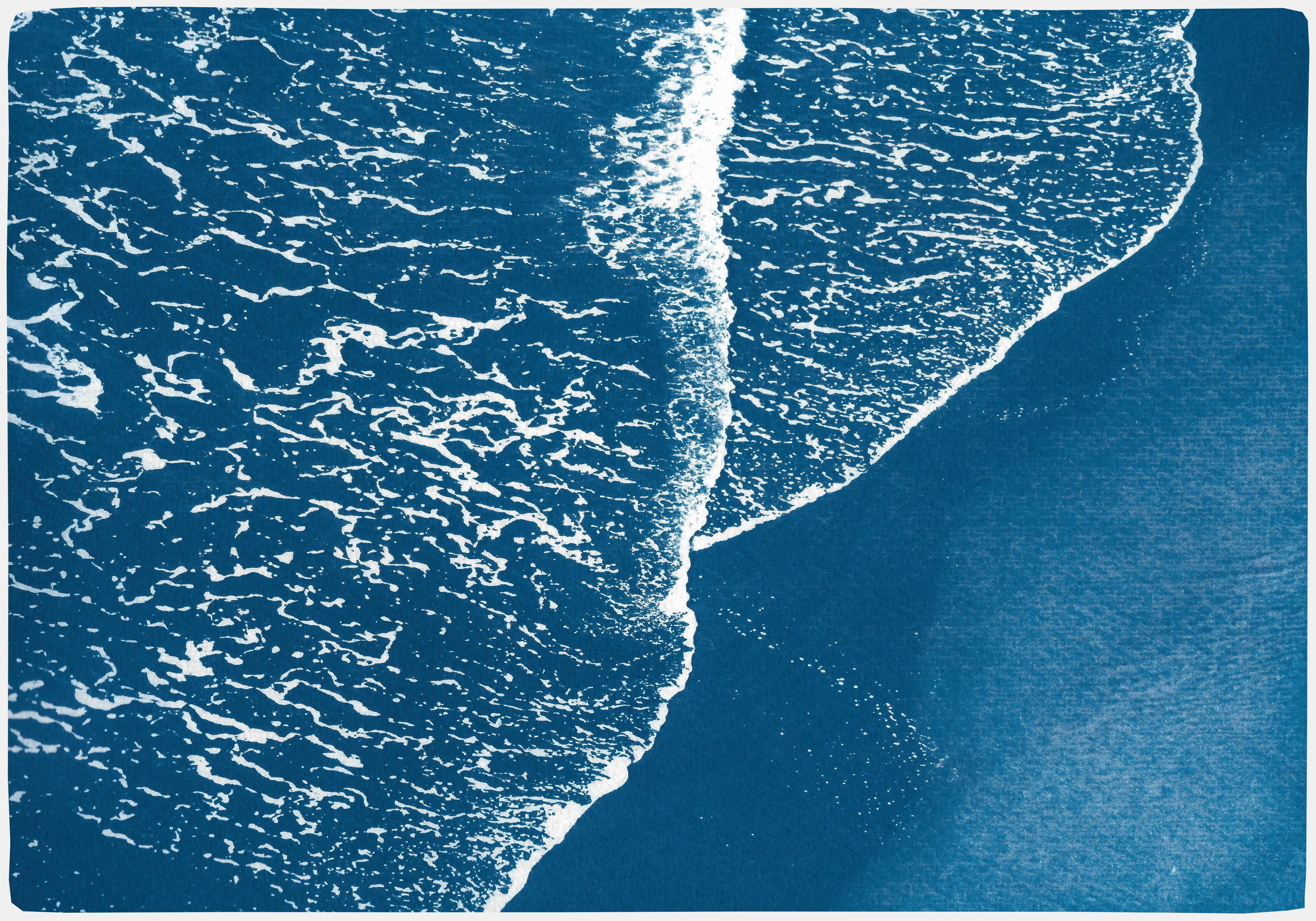 Landscape Painting Kind of Cyan - Blue Pacific Foamy Shorelines, Horizontal Calm Seascape, Minimal Waterscape (Paysage aquatique minimal) 