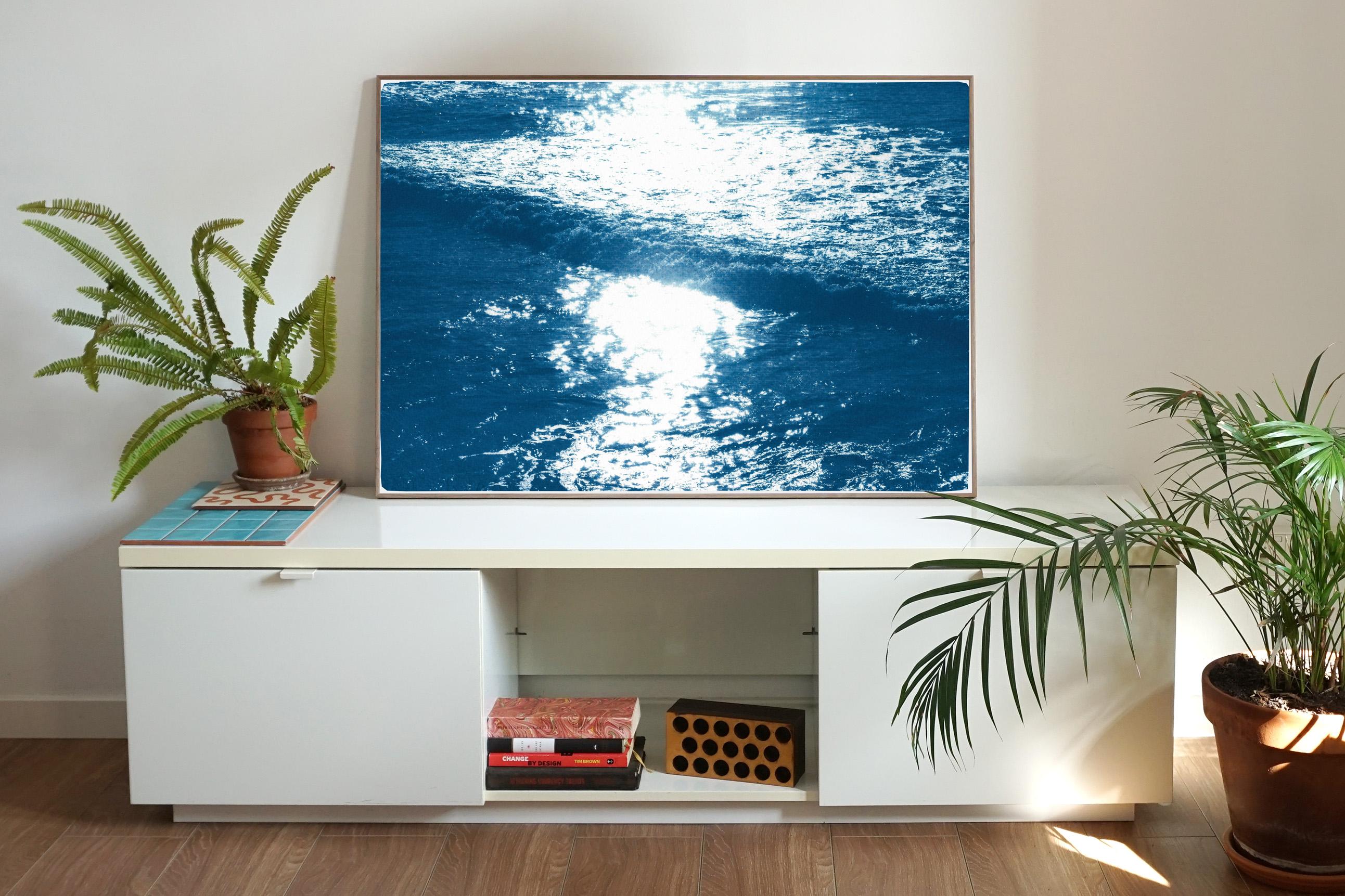 Waves de coucher de soleil du Pacifique, cyanotype contemporain sur papier, bleu marine, maison de plage  en vente 2