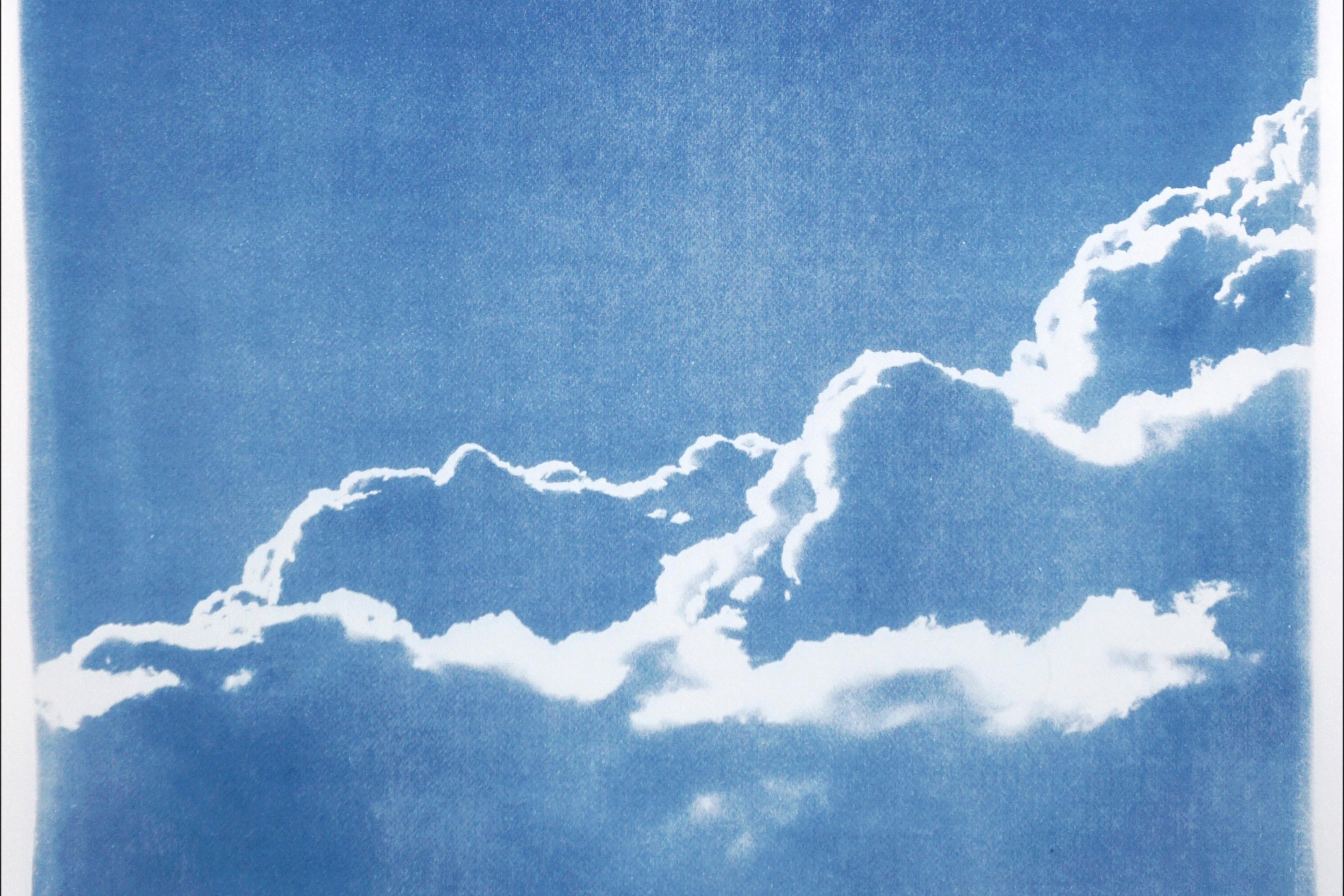 Trittico realista con cielo sereno e nuvoloso nei toni del blu, cianotipia fatta a mano in vendita 4