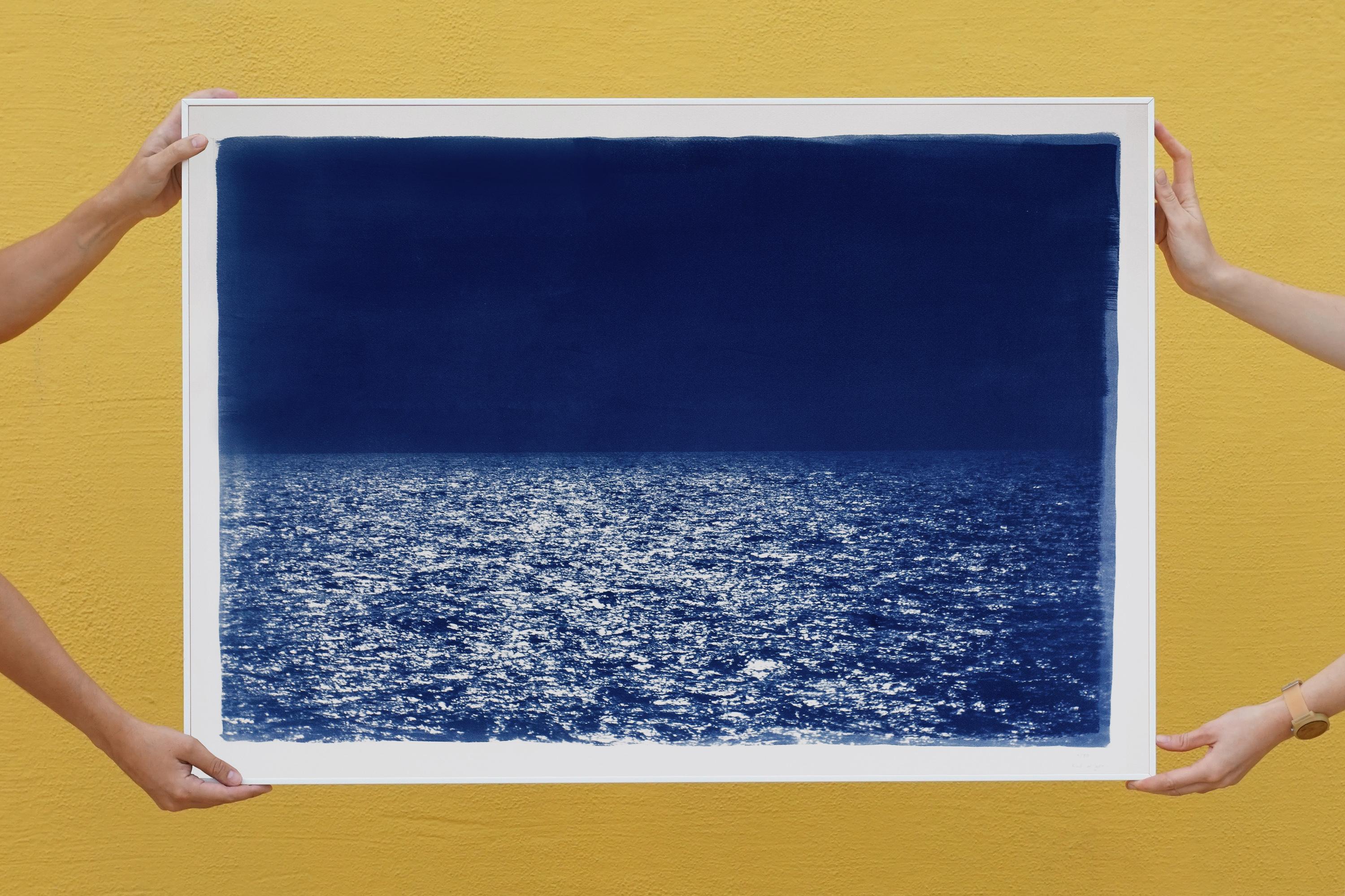 Barcelona Beach Night Horizon, Nocturnal Seascape Cyanotype sur papier aquarelle - Réalisme Print par Kind of Cyan