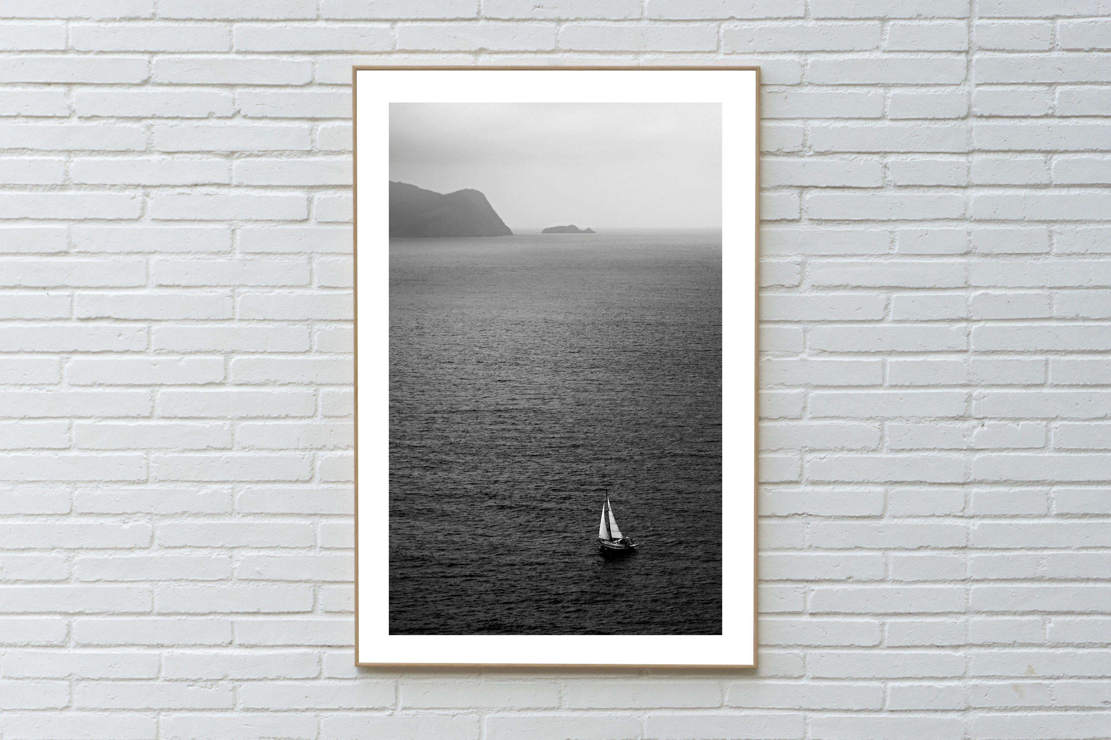 Black and White Misty Sailboat Journey, Regatta Seascape, Mediterranean Coast - Photograph di Kind of Cyan