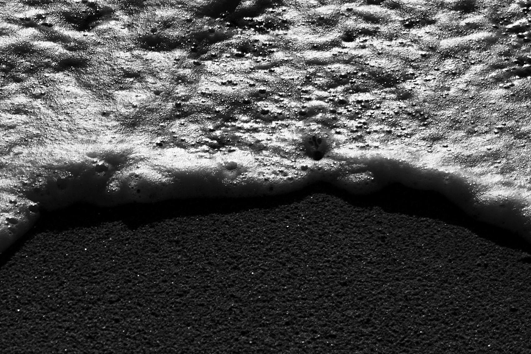 Large Vertical Black and White Seascape of Foamy Shore, Sugimoto Style, Shore - Contemporary Photograph by Kind of Cyan