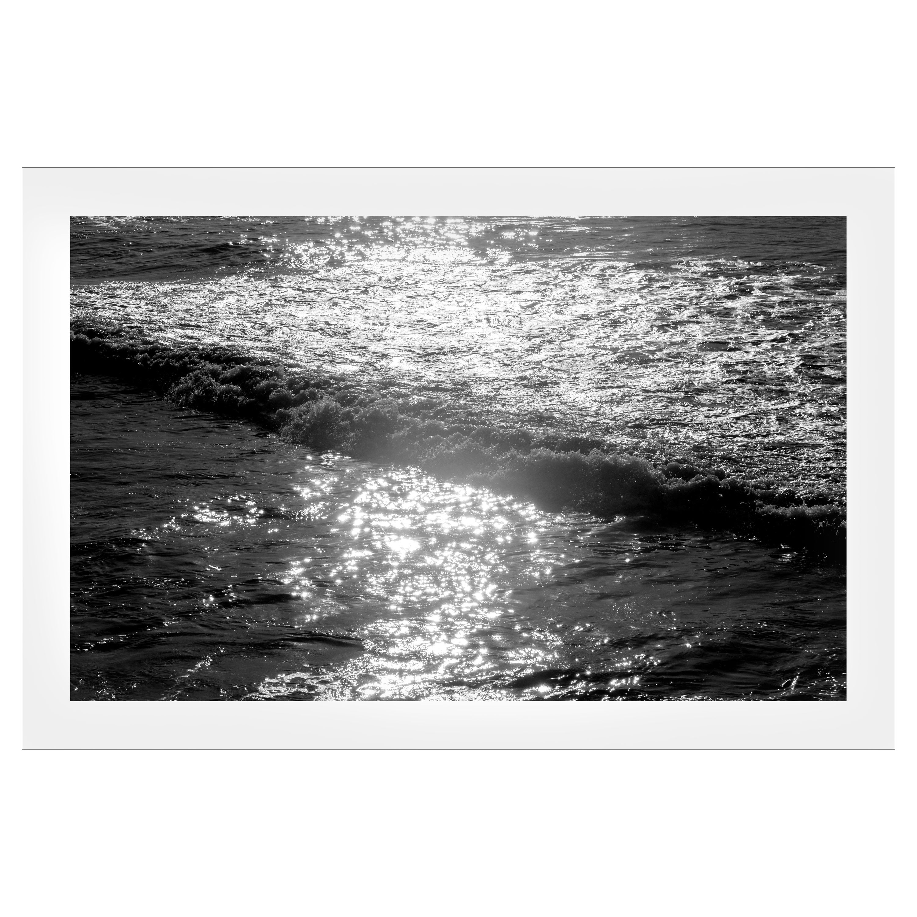 Reflet de l'eau, impression giclée noir et blanc d'un paysage marin, vagues du coucher de soleil sur le Pacifique
