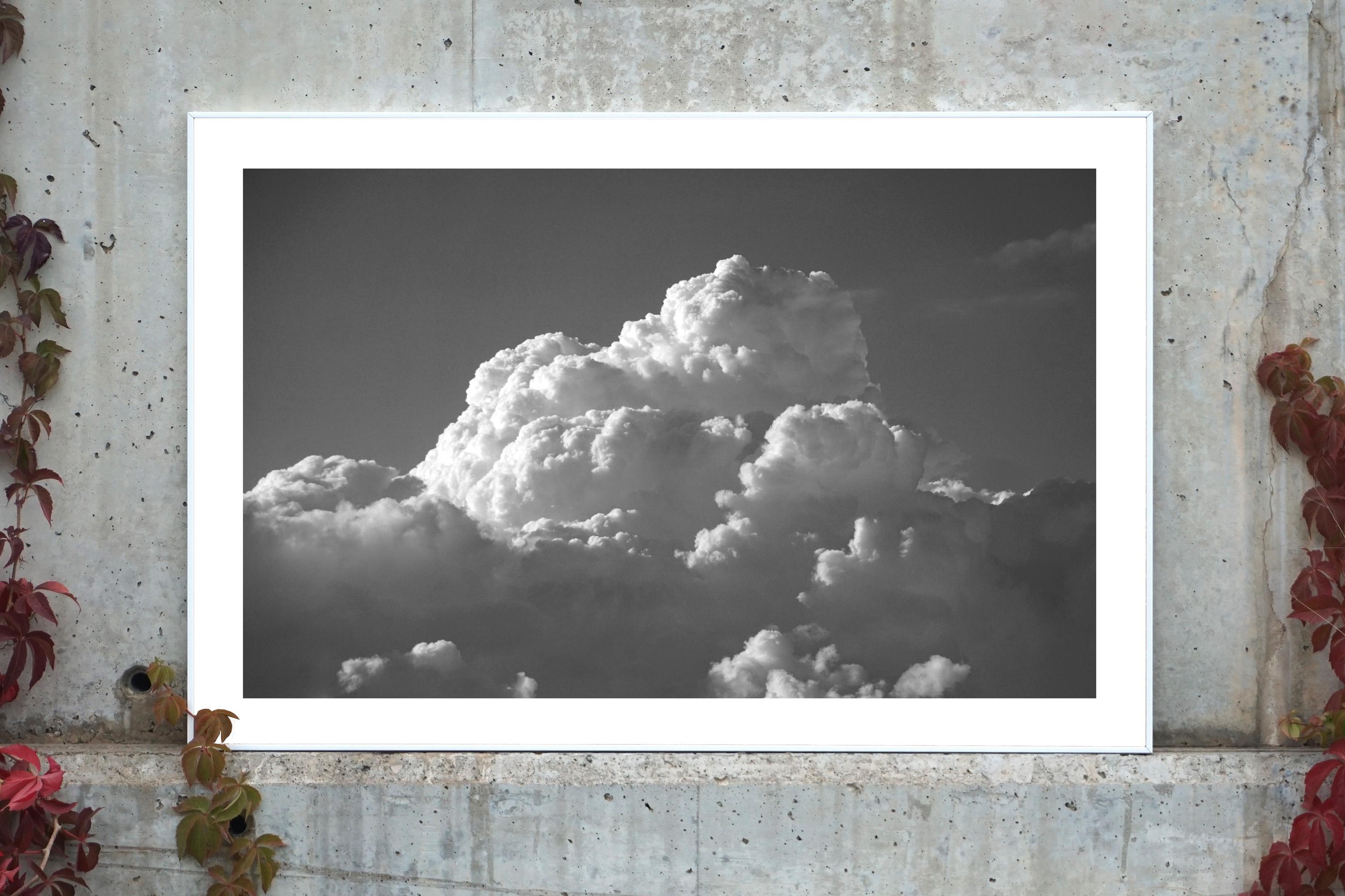 Zen Clouds Landscape in Black and White, Limited Edition Giclée Print, Sky Scape (Paysage de ciel) - Photograph de Kind of Cyan