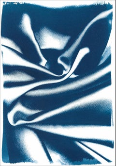 Motif abstrait ondulé sur soie en bleu Classic, impression cyanotype faite à la main, bio 