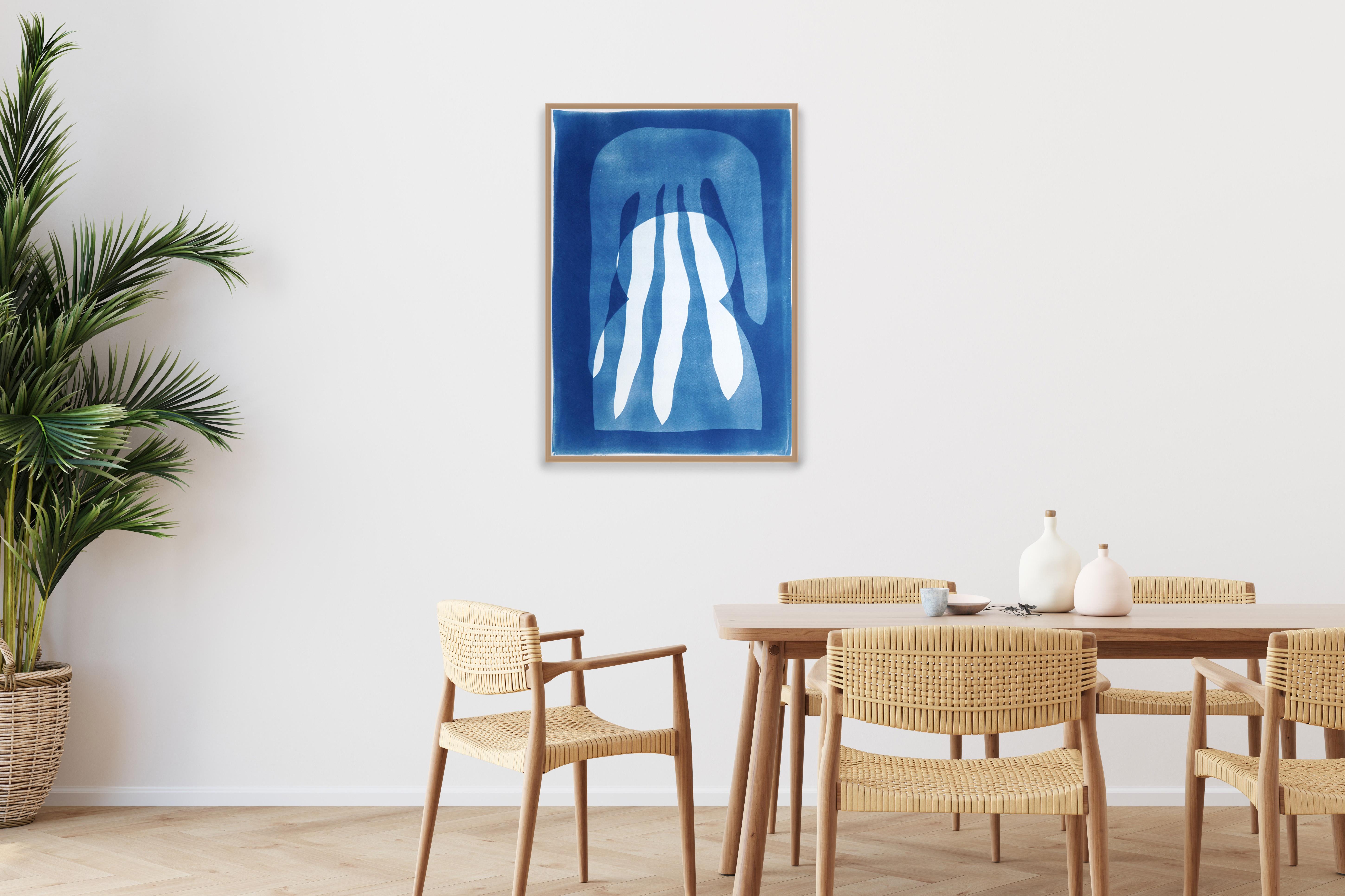 Bajo el Arco Iris, Impresión Cianotipia, Formas Orgánicas Azul Añil, Siluetas en Capas - Photograph Posmoderno de Kind of Cyan
