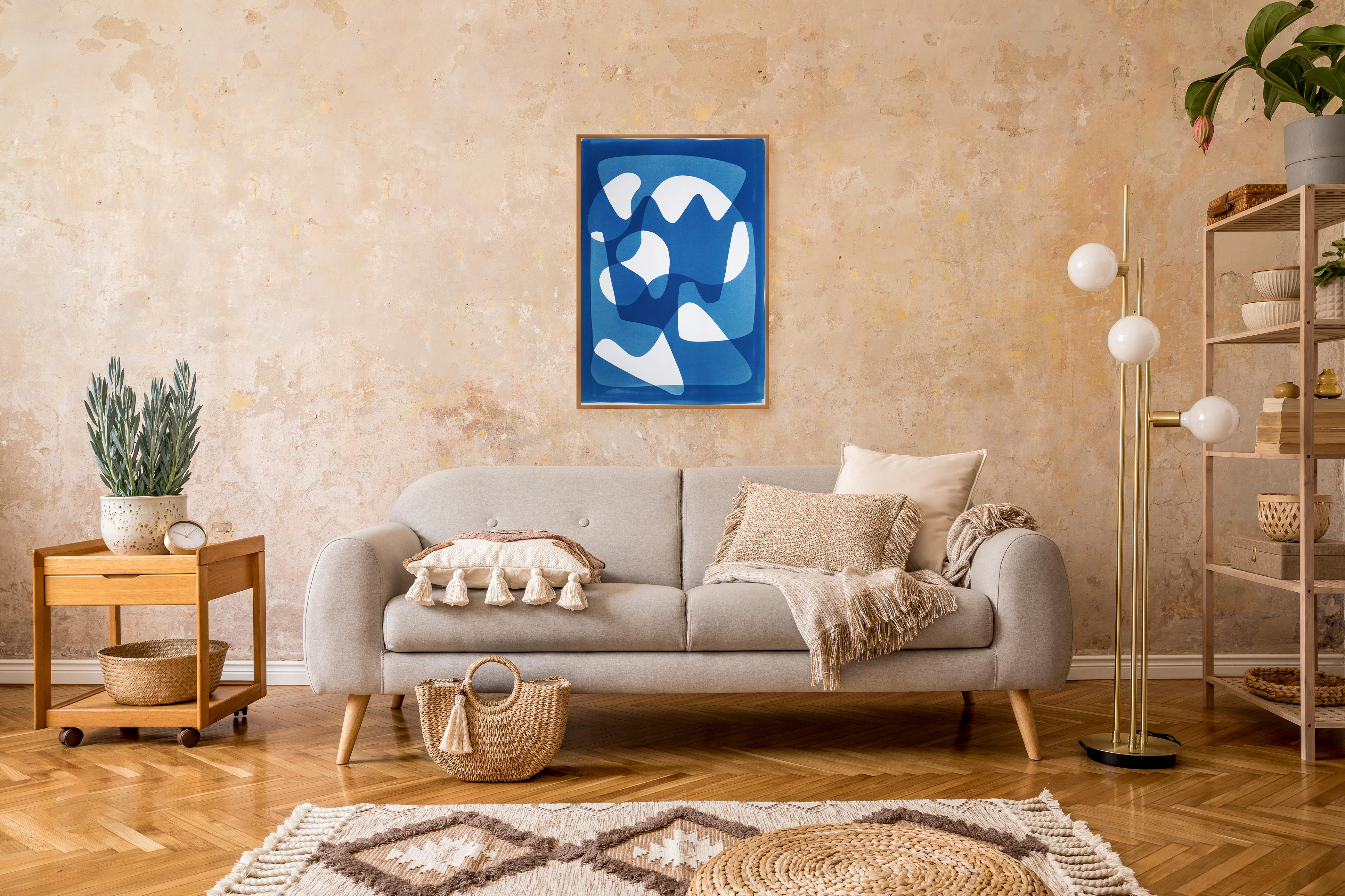 Blau und Weiß, Moderne Formen der Jahrhundertmitte, Organische schwebende Formen Cyanotypie 2025 im Angebot 3