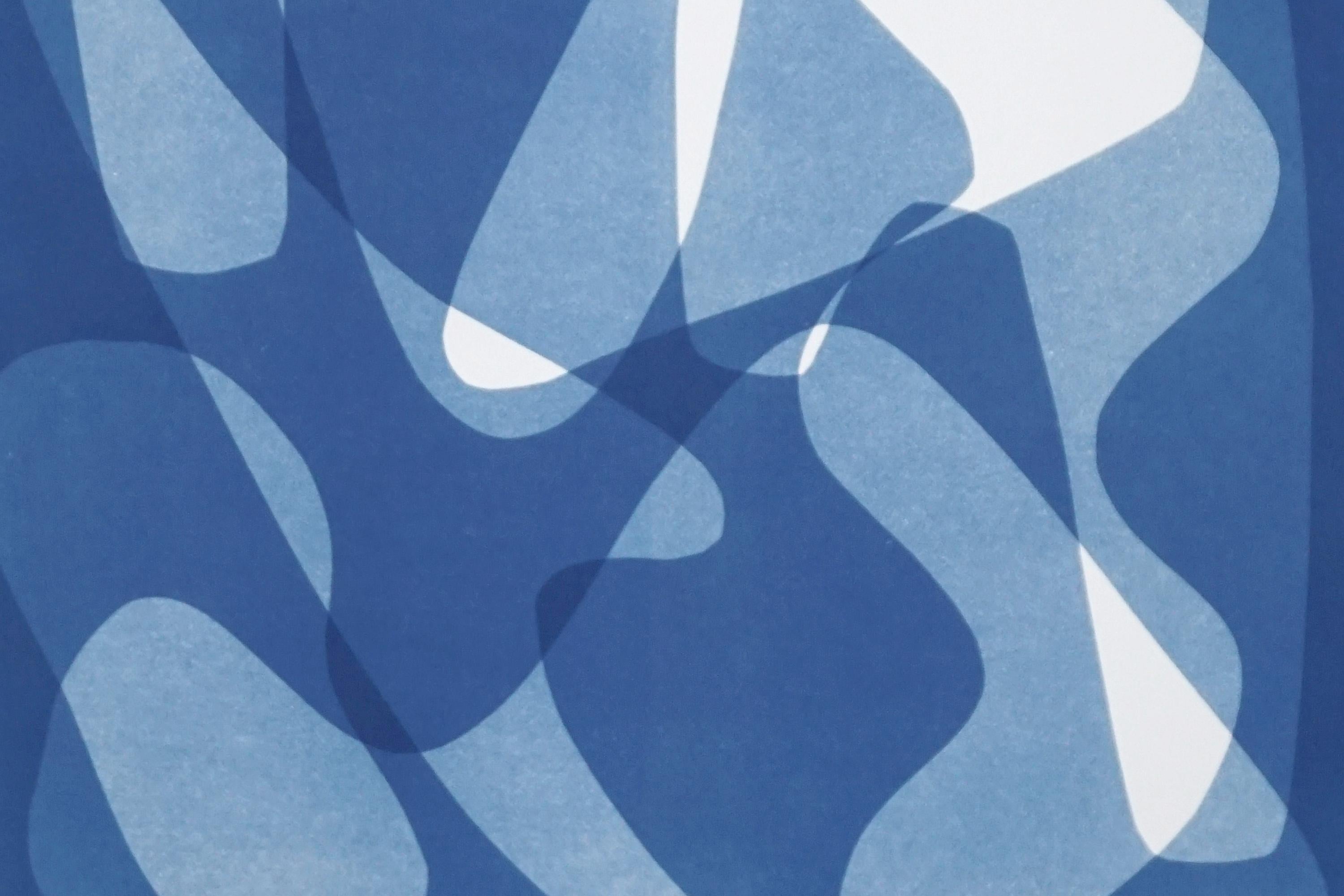 This is an exclusive handprinted unique cyanotype that takes its inspiration from the mid-century modern shapes.
It's made by layering paper cutouts and different exposures using uv-light. 

Details:
+ Title: Geometric Mid Century Vibes I
+ Year: