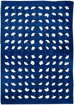 Explosion de feuilles de Gingko, fleurs pressées, impression botanique faite à la main, blanche et bleue