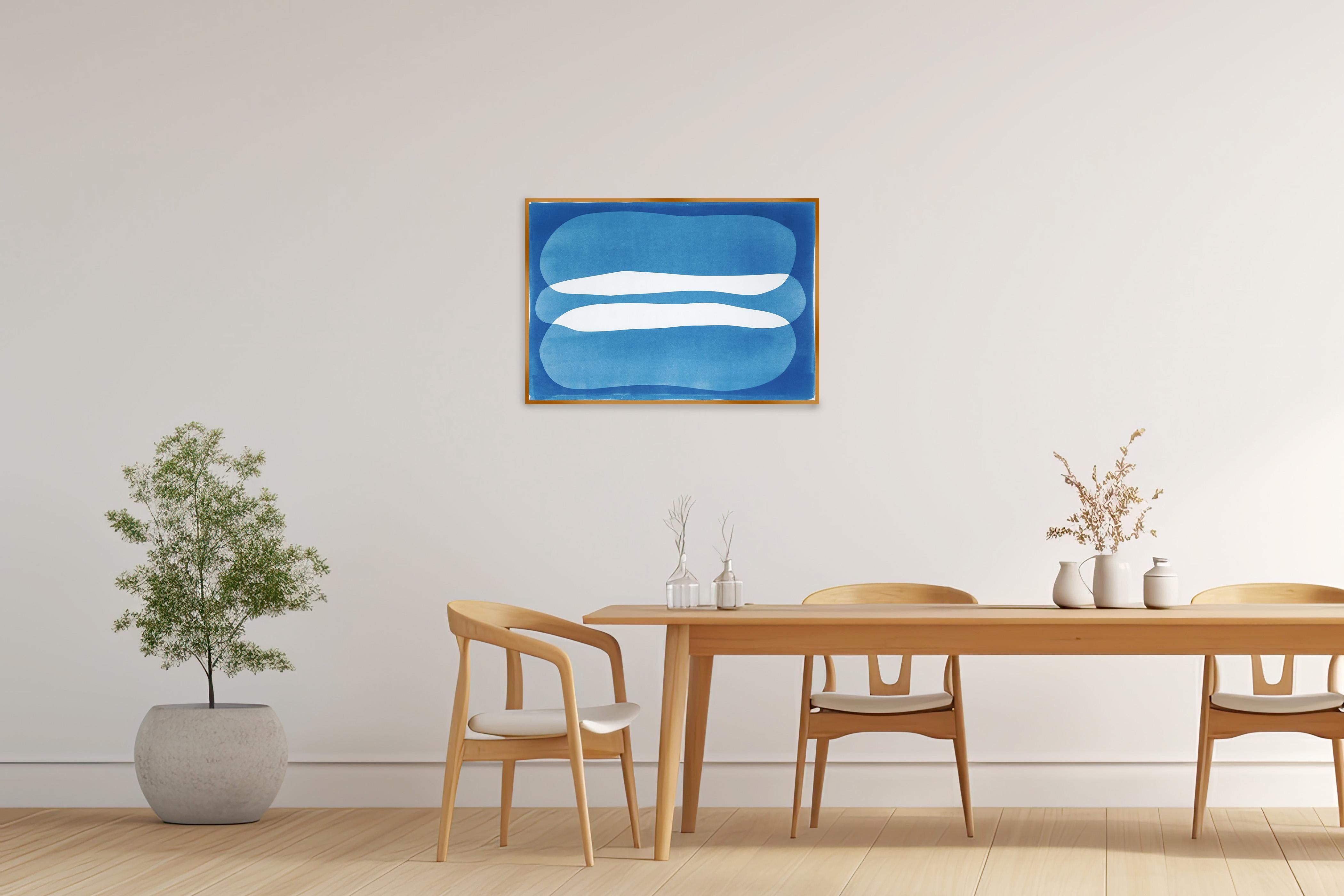 Grand Canyon River, organischer Minimalismus, sanfte blaue Cyanotypie, abstrakte Landschaft (Blau), Abstract Print, von Kind of Cyan