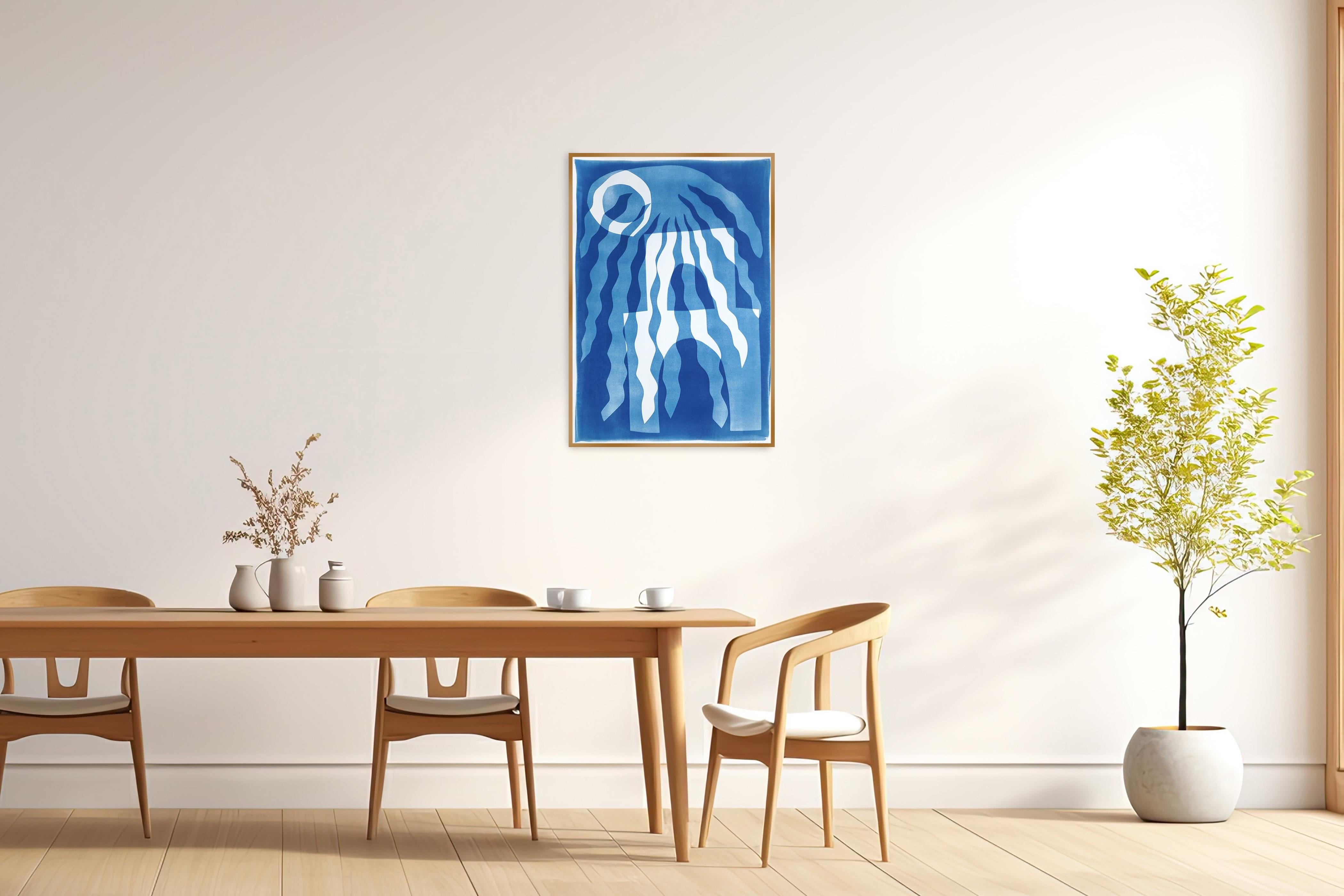 Hogar lejos de casa, Arquitectura Modernista del Desierto, Cianotipia en tonos azules, Papel - Still-Life Print Azul de Kind of Cyan