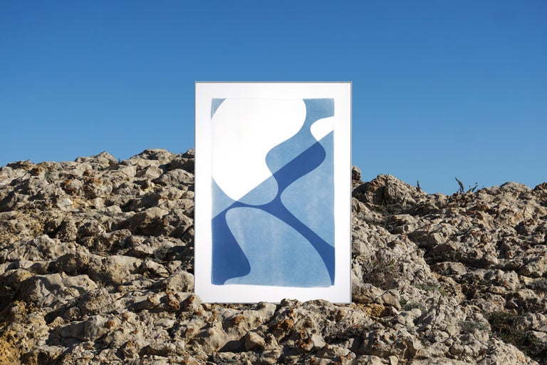 Mid-Century Composition of Retro Shapes, Minimal White and Blue Curves Monotype  For Sale 3