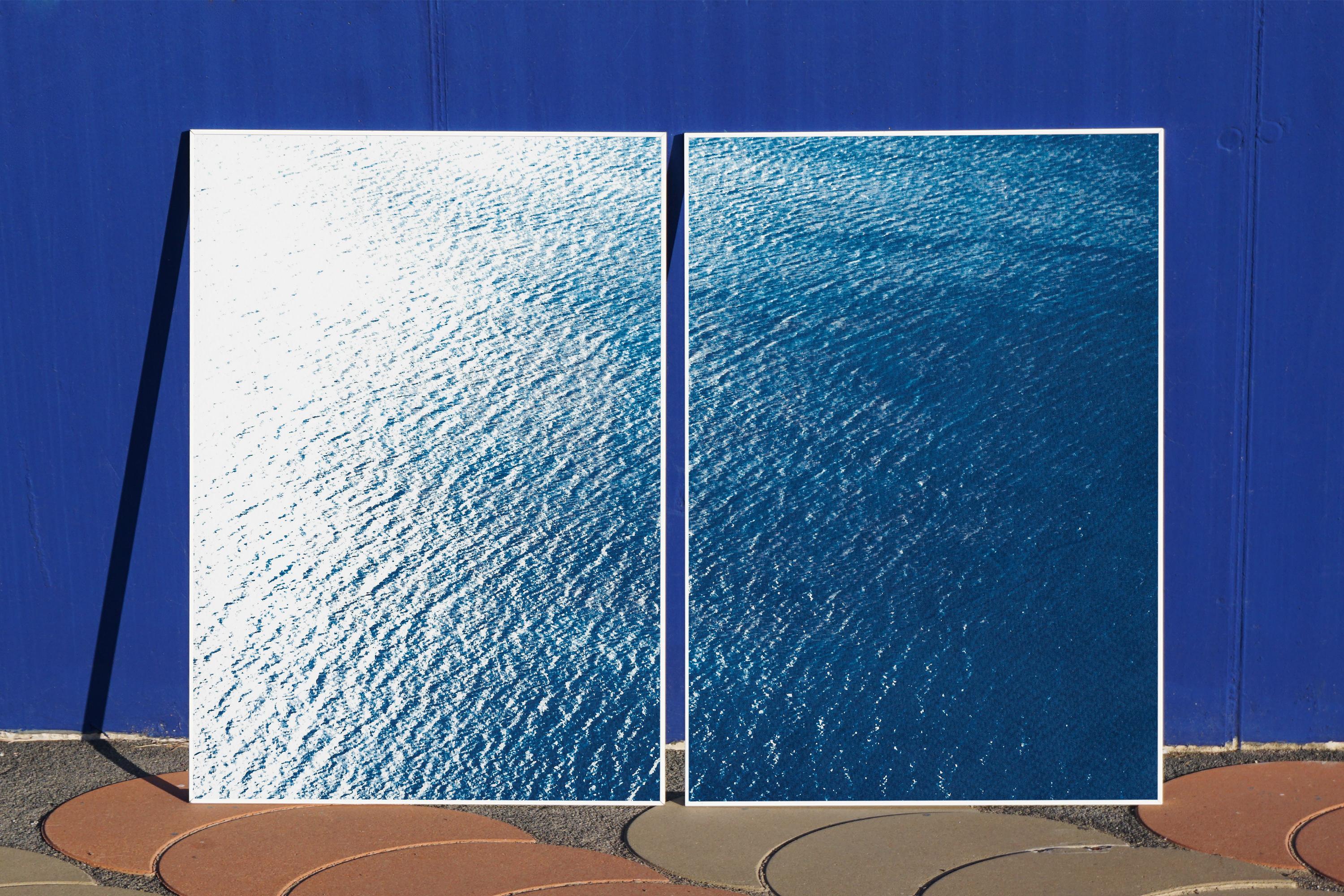 Diptyque nautique de la baie de Smooth dans la Méditerranée, cyanotype des eaux zen, papier en vente 4