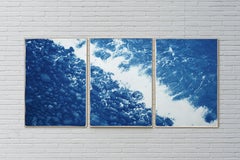 Nautisches Triptychon Blauer Kieselstrand Handgemachte Cyanotypie, Aquarellpapier
