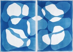 Masses en orbite, diptyque abstrait bleu et blanc, monotype cyanotype sur papier