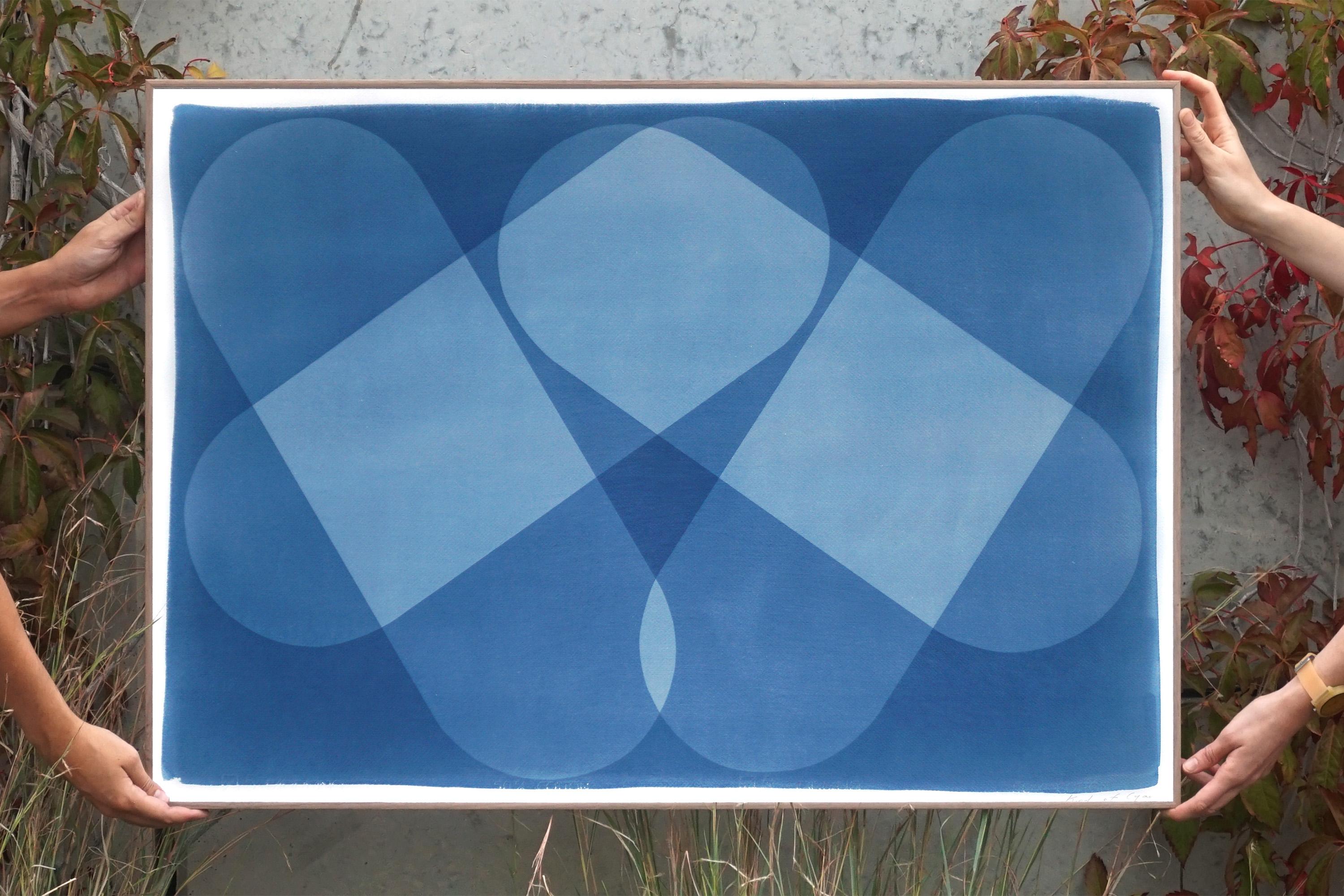 Iconique symétrique, blocs aux tons bleus, bâtiments abstraits, cyanotype unique, papier - Photograph de Kind of Cyan