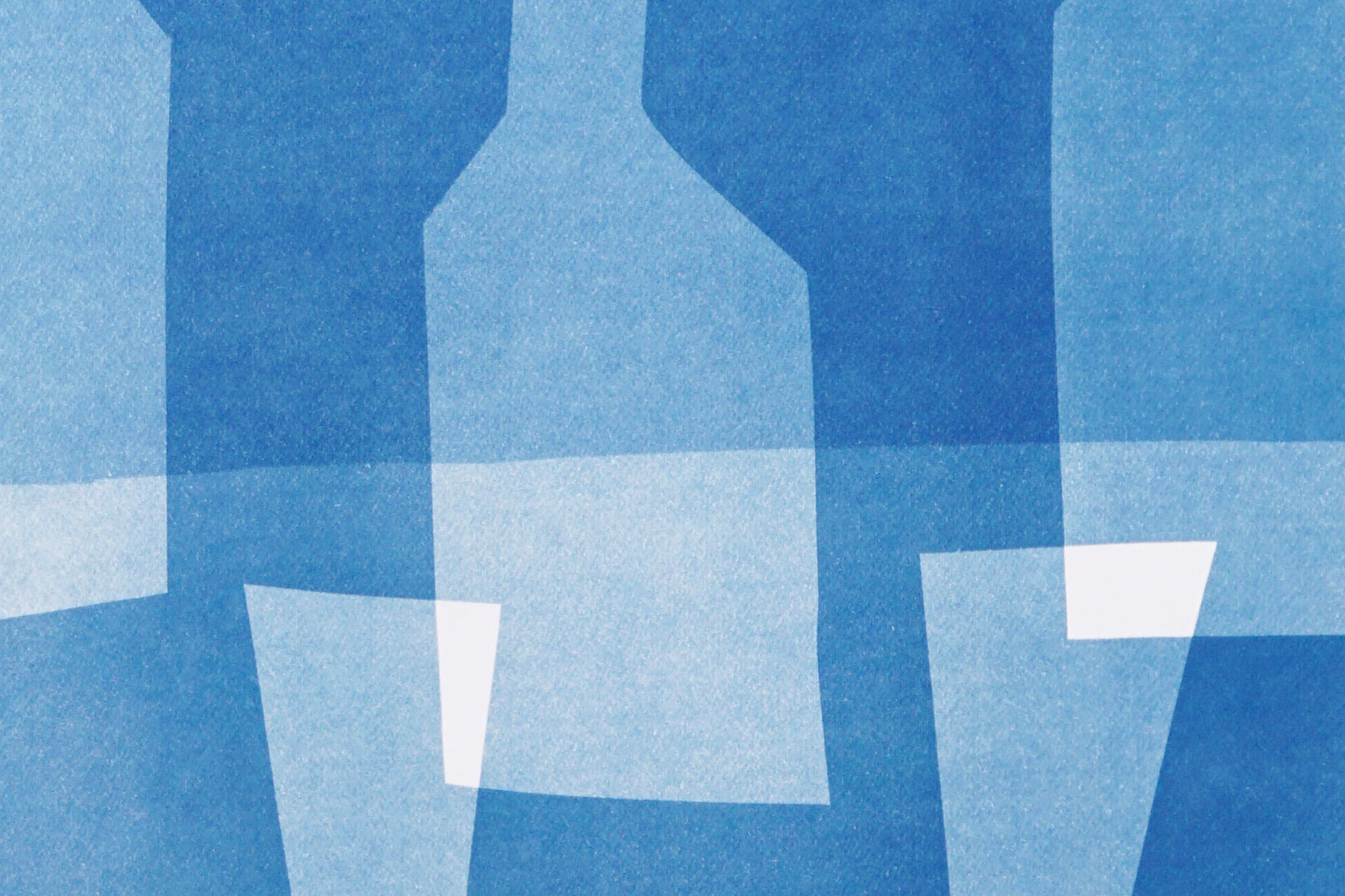 Tree Bottles for Two People, Blaue Töne, moderne Monotypie, vertikales Stillleben im Angebot 1