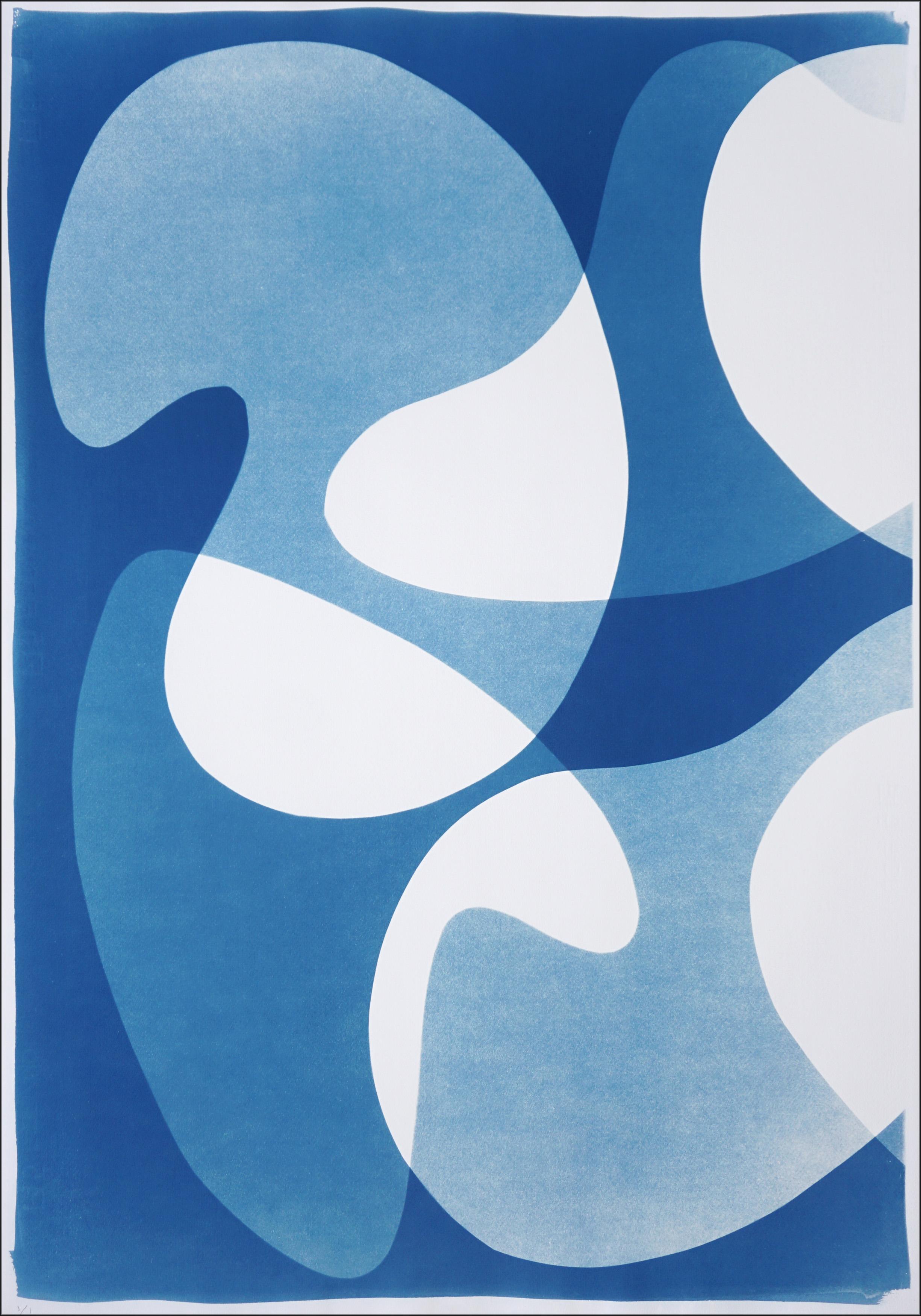 By Design Modern, Shape + Form abstraite en bleu, Design/One, Papier en vente 1