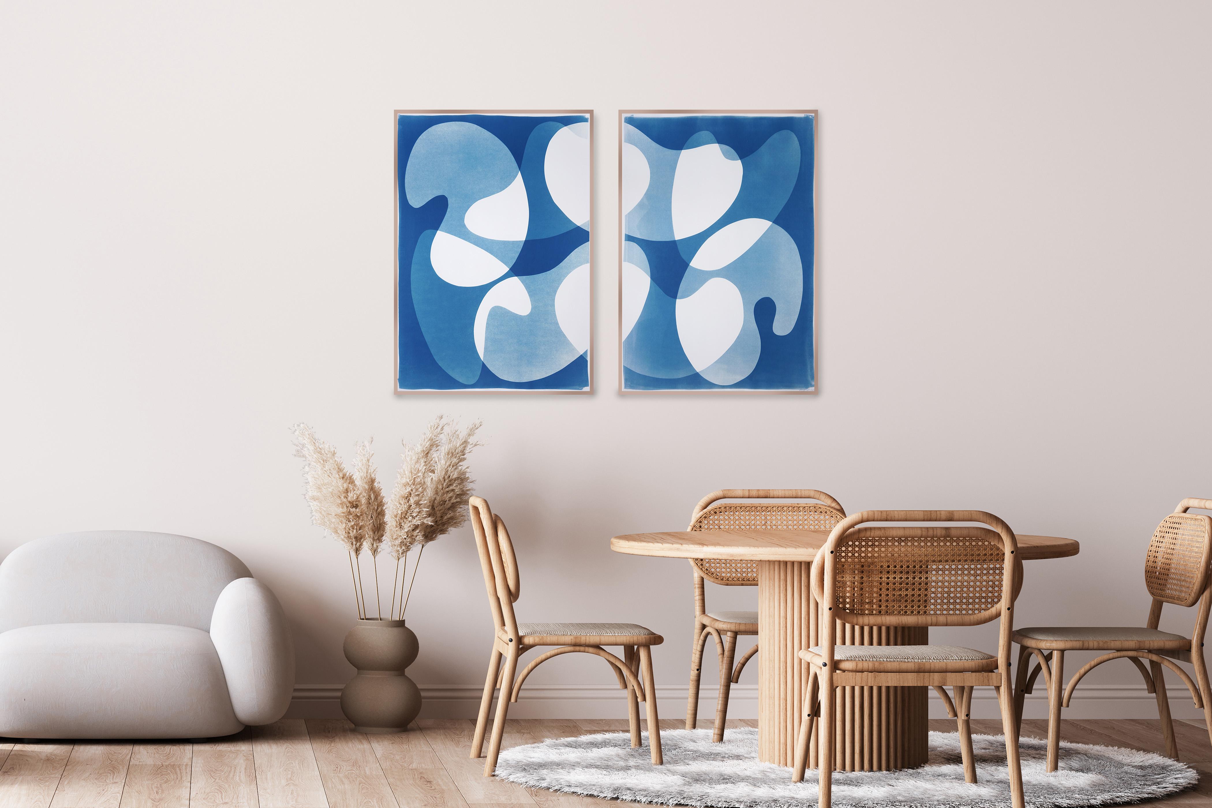 By Design Modern, Shape + Form abstraite en bleu, Design/One, Papier en vente 3