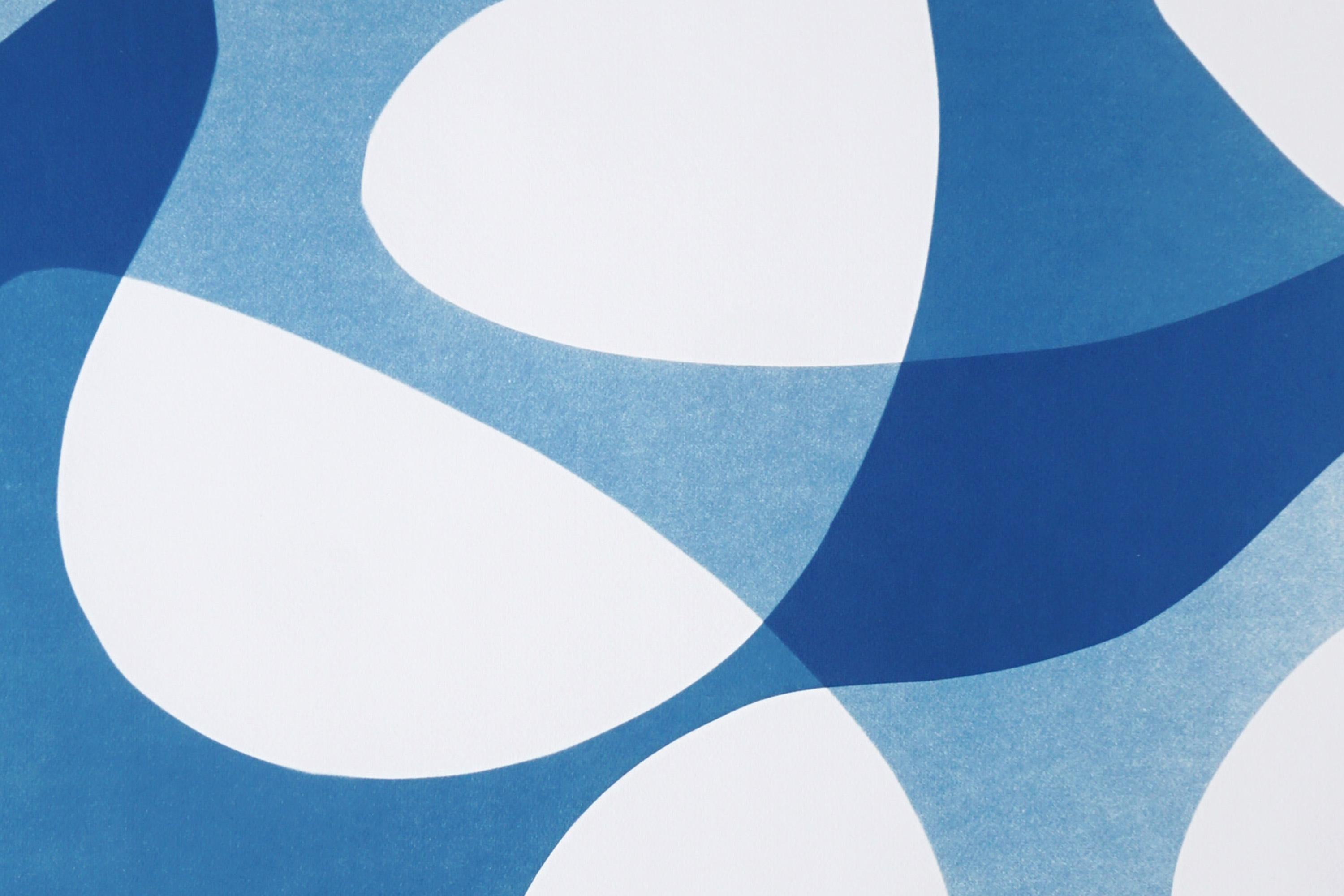 By Design Modern, Shape + Form abstraite en bleu, Design/One, Papier en vente 4