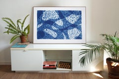 Riflesso di pesce sott'acqua, cianotipo monotipo da piscina in toni blu